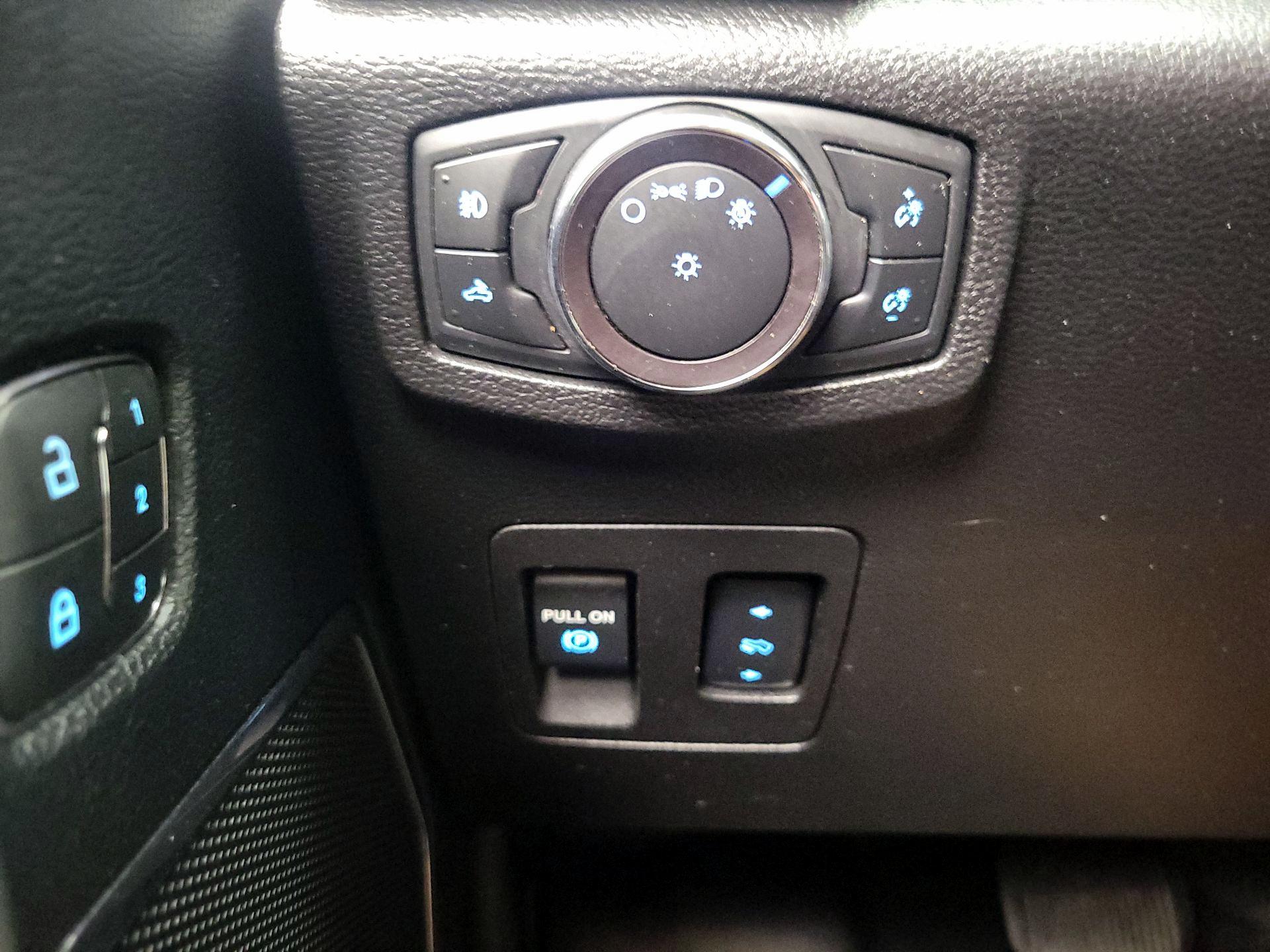 Thumbnail: 2019 Ford F-150 - 13