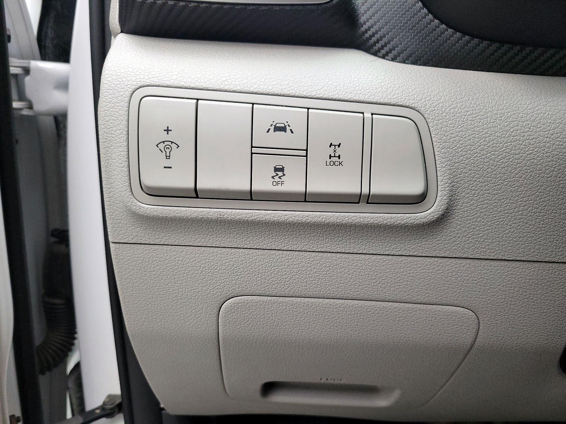 Thumbnail: 2019 Hyundai Tucson - 13