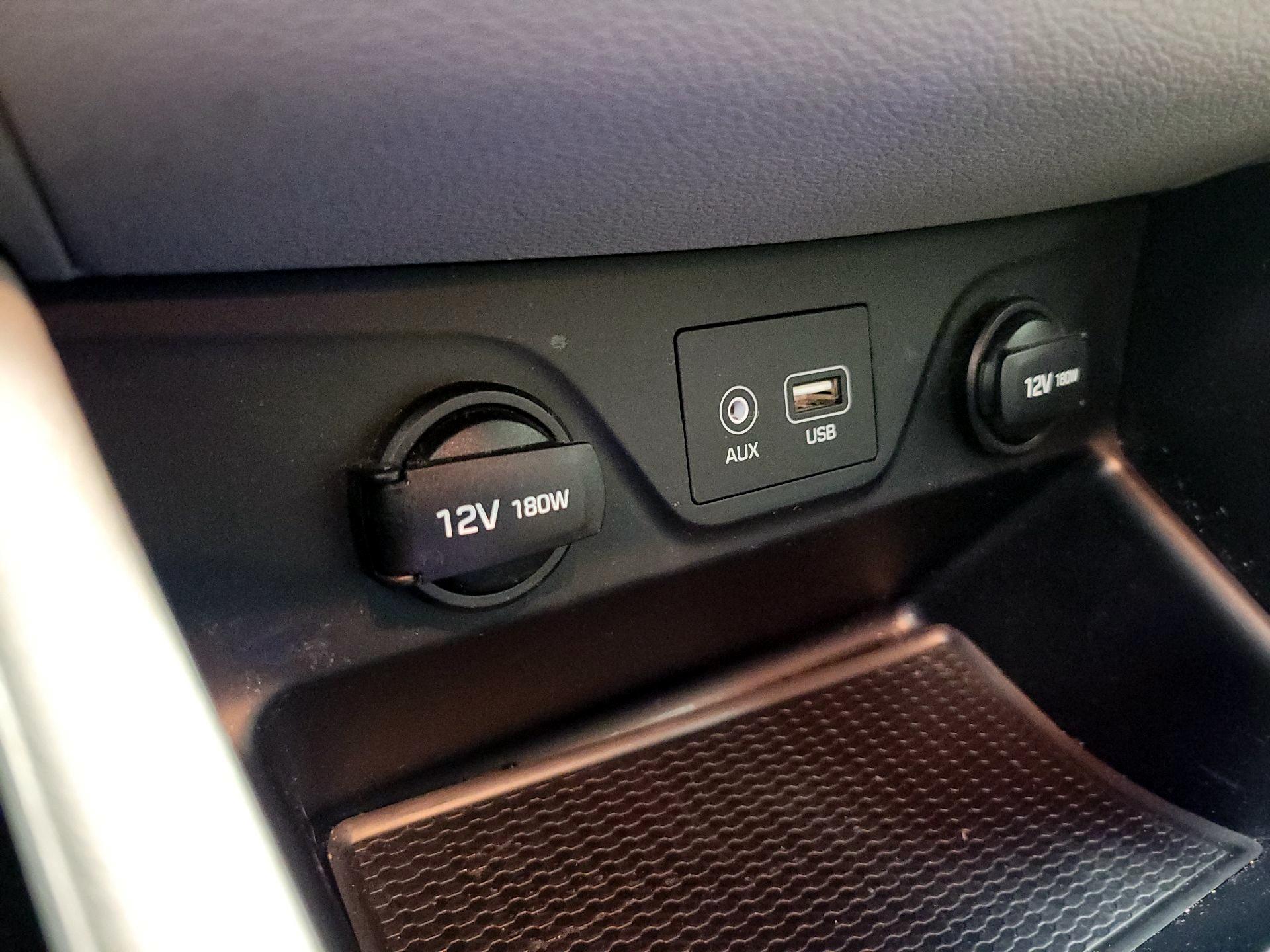 Thumbnail: 2019 Hyundai Tucson - 18