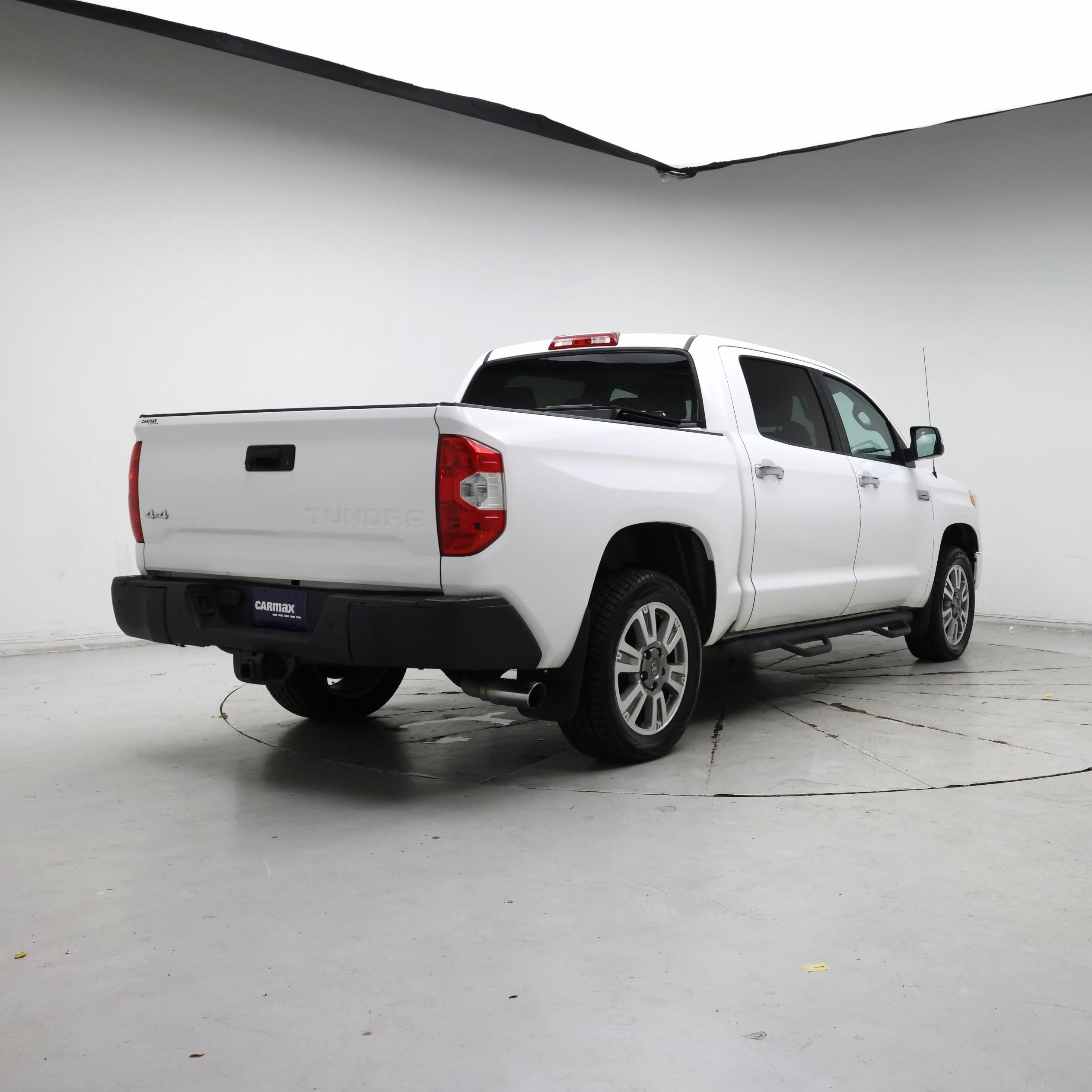 Thumbnail: 2017 Toyota Tundra - 8