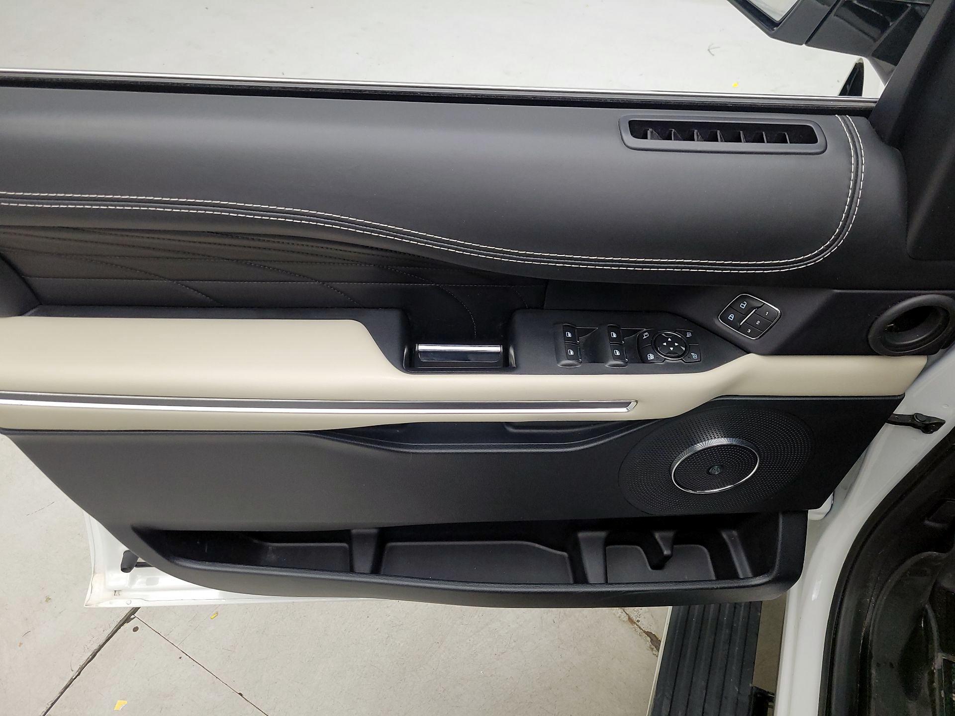 Thumbnail: 2020 Ford Expedition - 12