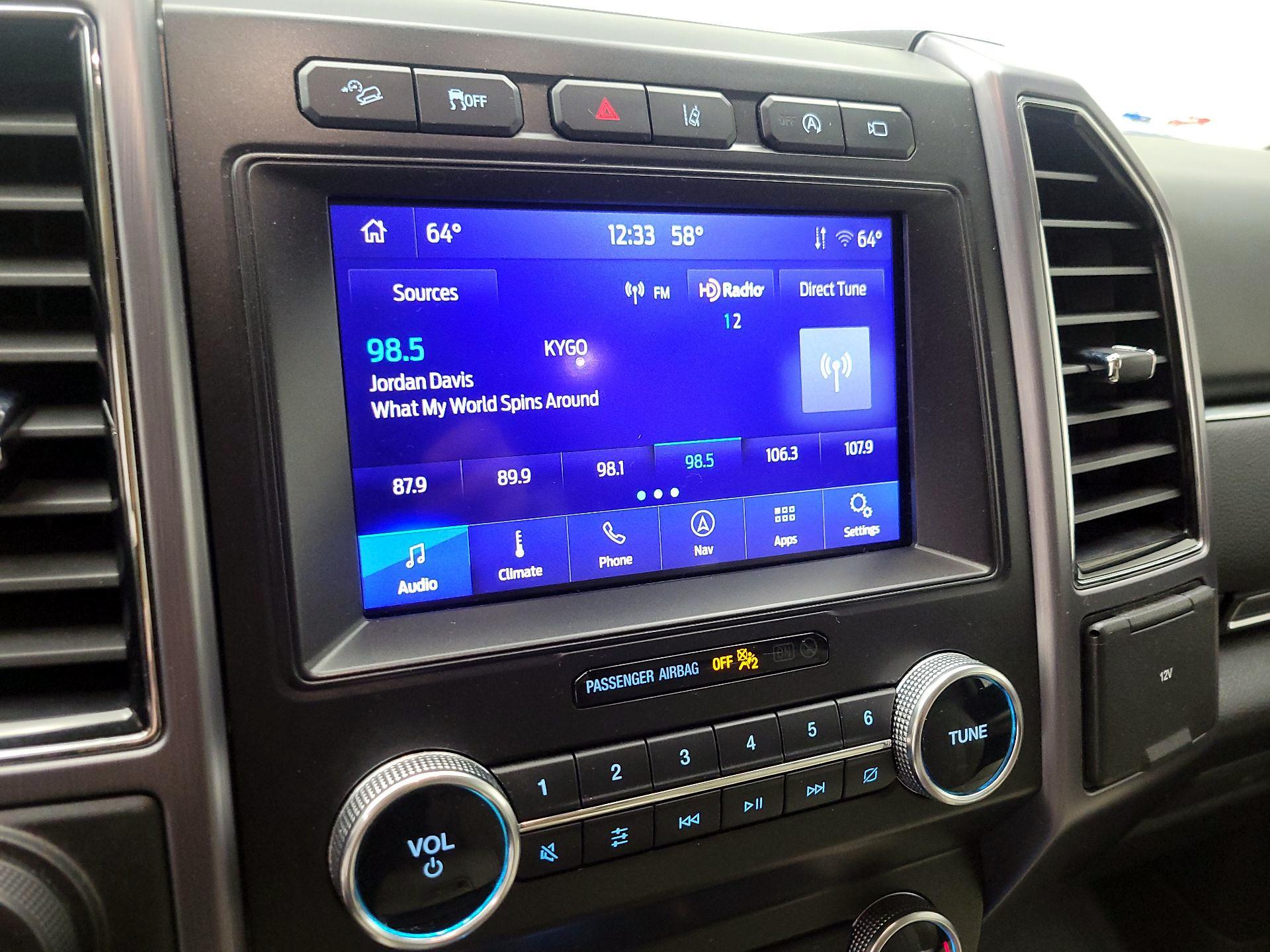 Thumbnail: 2020 Ford Expedition - 16