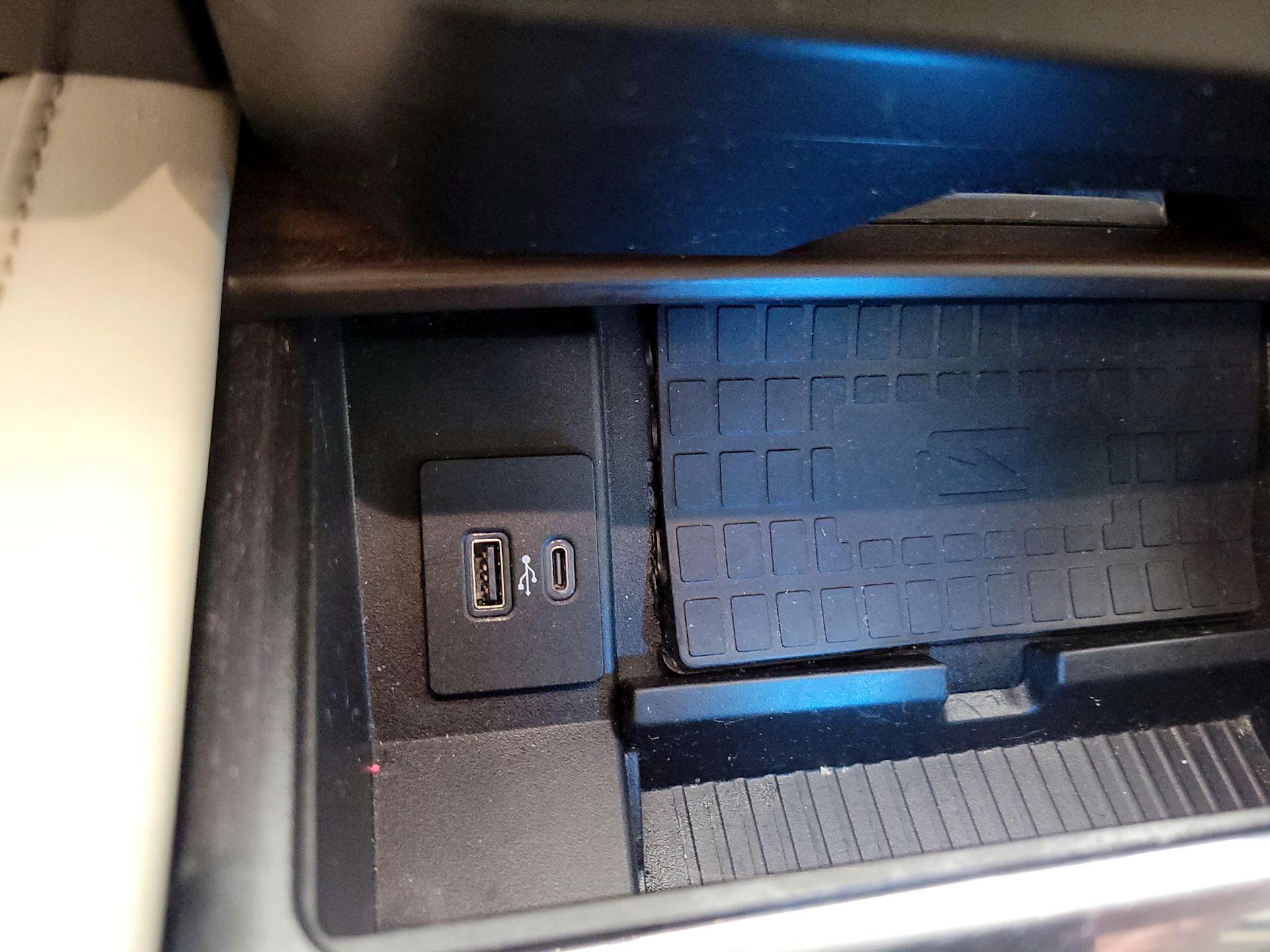 Thumbnail: 2020 Ford Expedition - 19