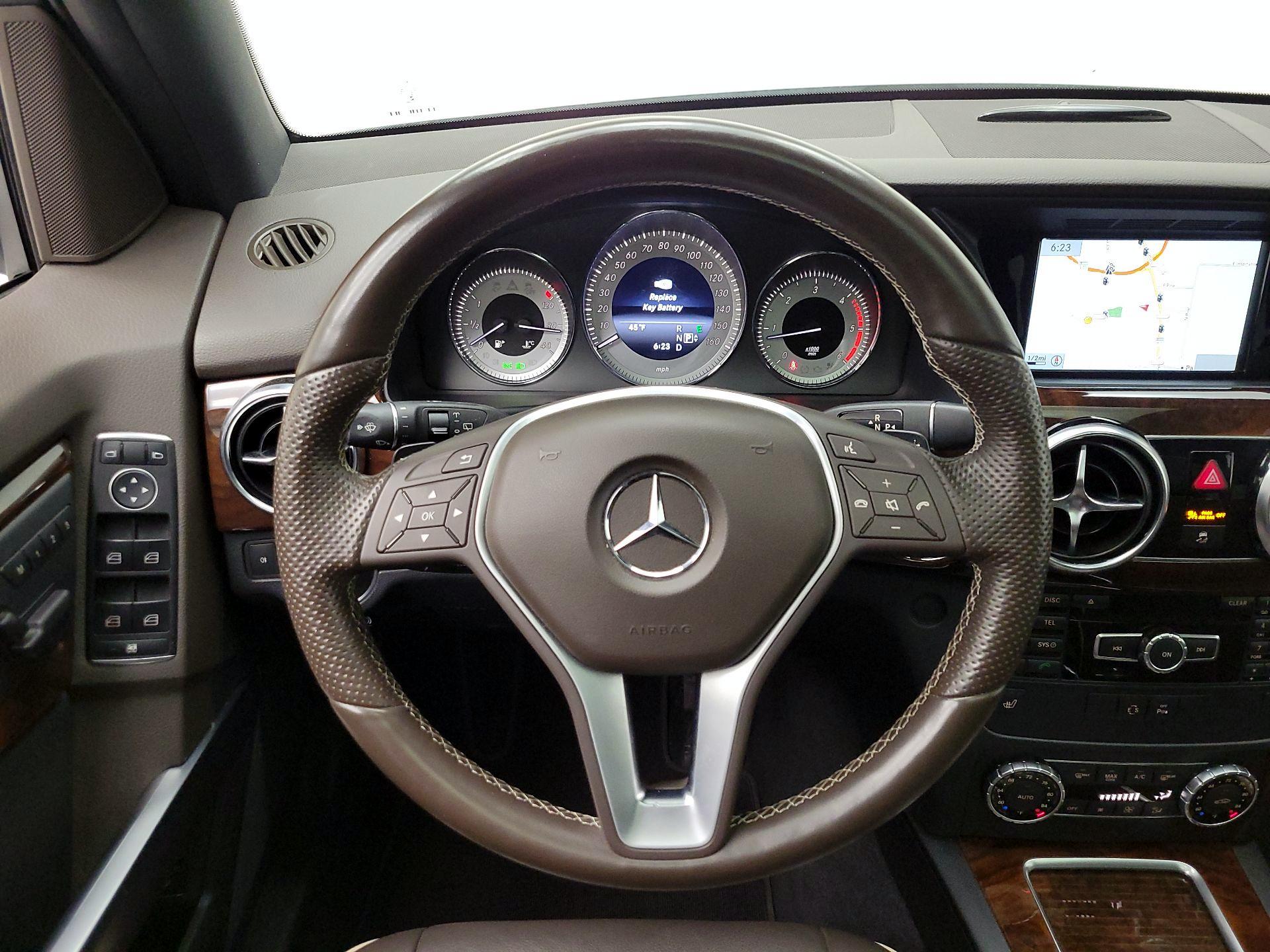 Thumbnail: 2015 Mercedes-Benz GLK - 10