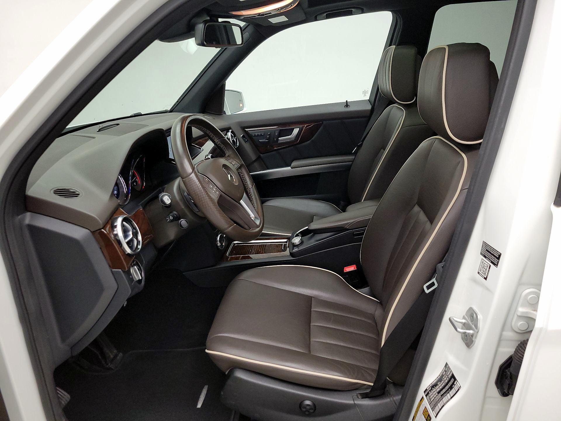 Thumbnail: 2015 Mercedes-Benz GLK - 11