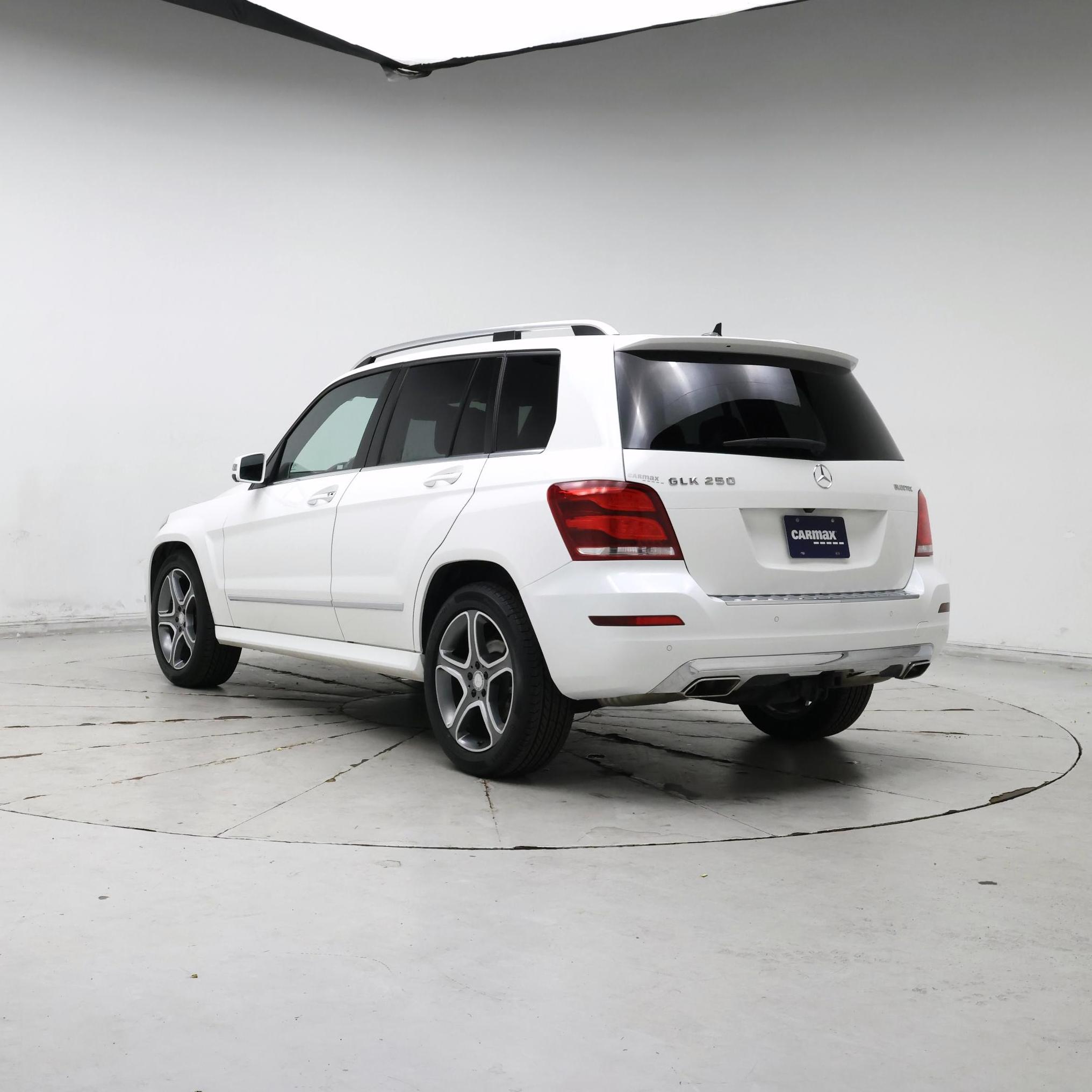 Thumbnail: 2015 Mercedes-Benz GLK - 2