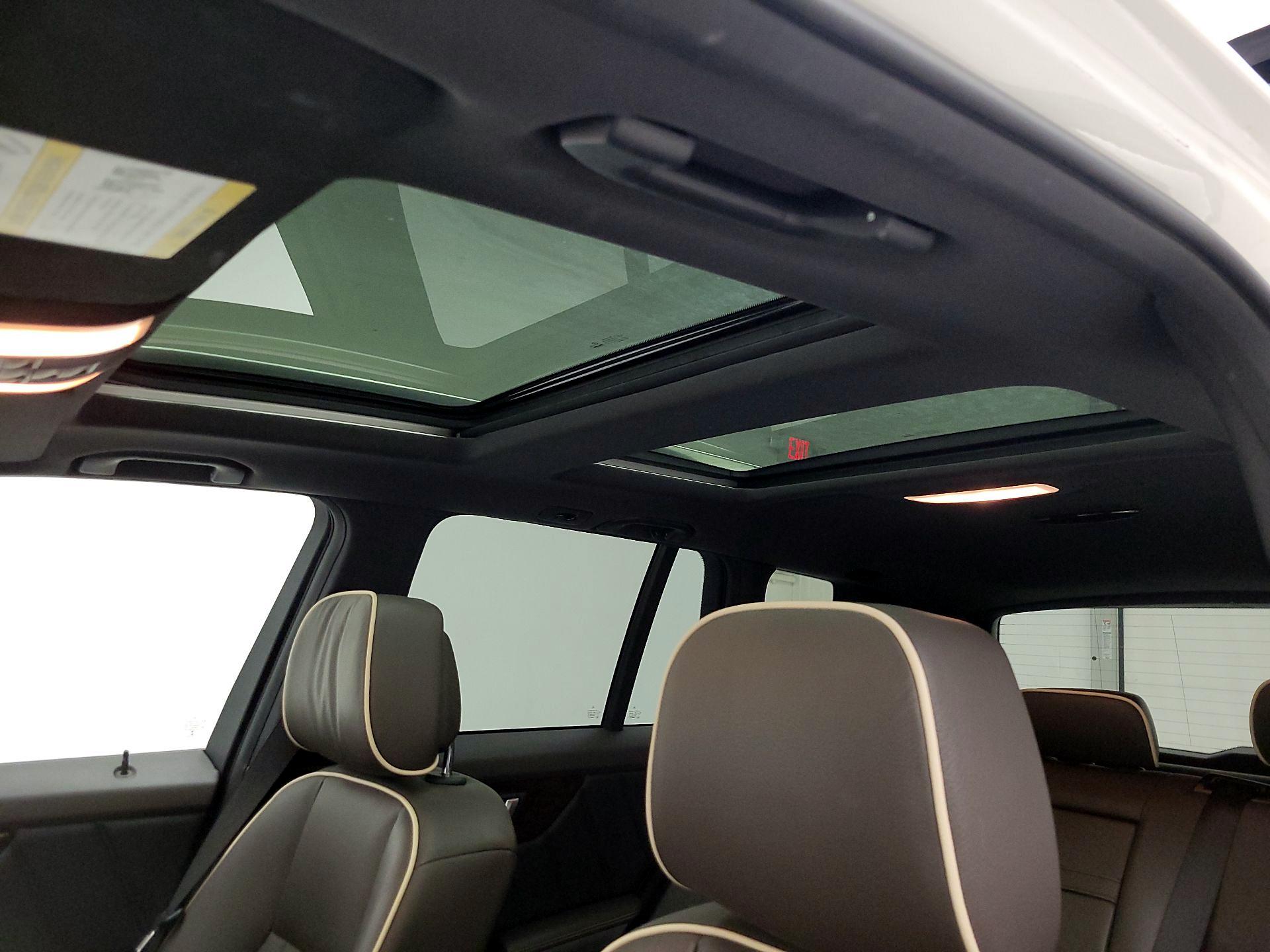 Thumbnail: 2015 Mercedes-Benz GLK - 19