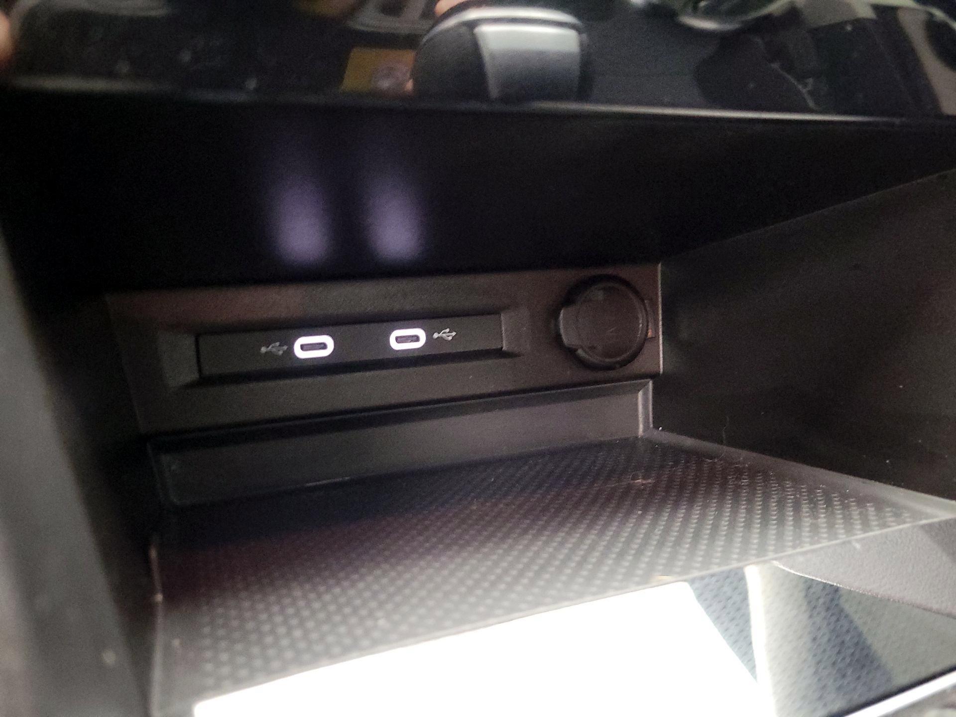 Thumbnail: 2025 Volkswagen Taos - 18