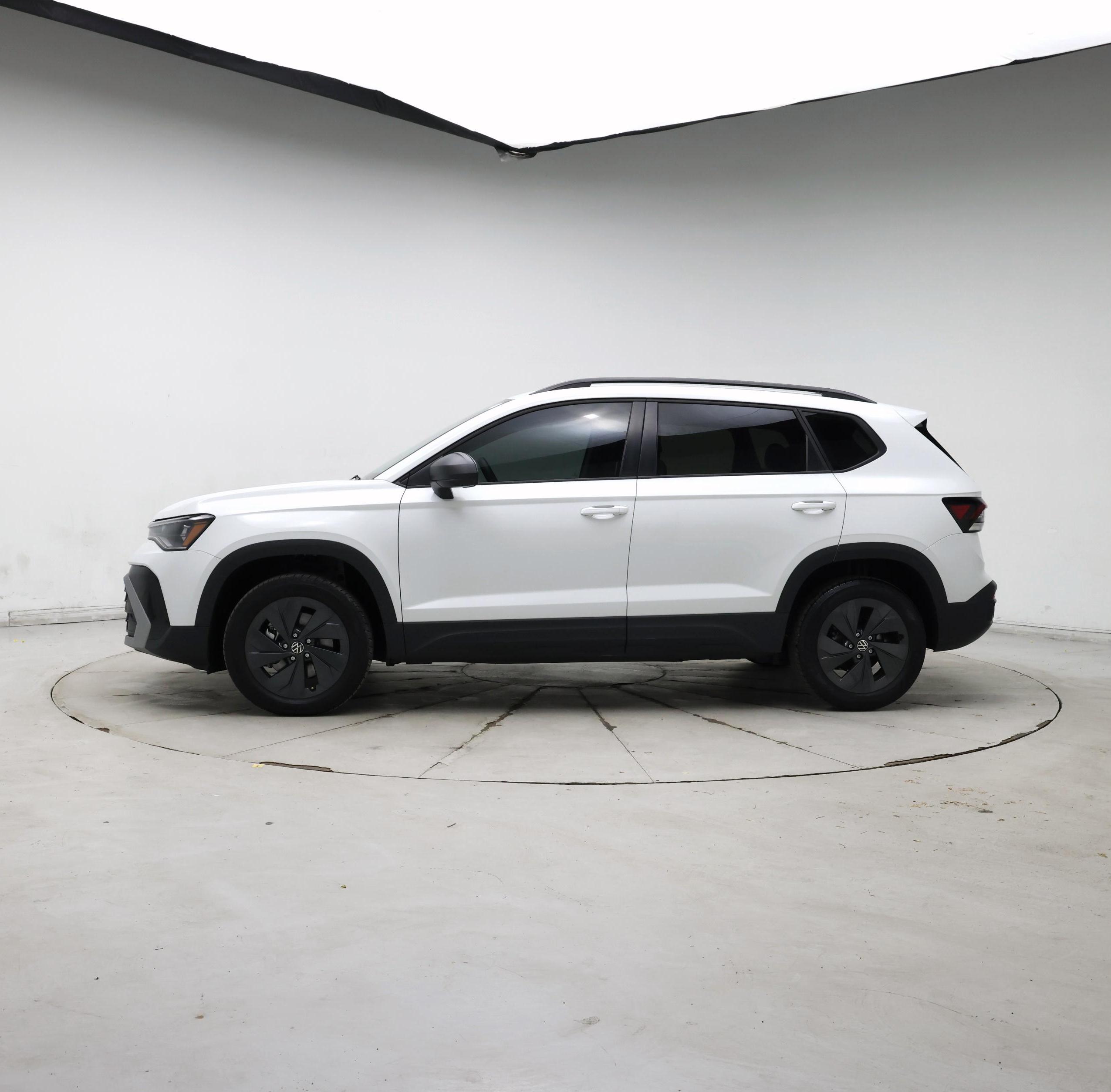 Thumbnail: 2025 Volkswagen Taos - 3