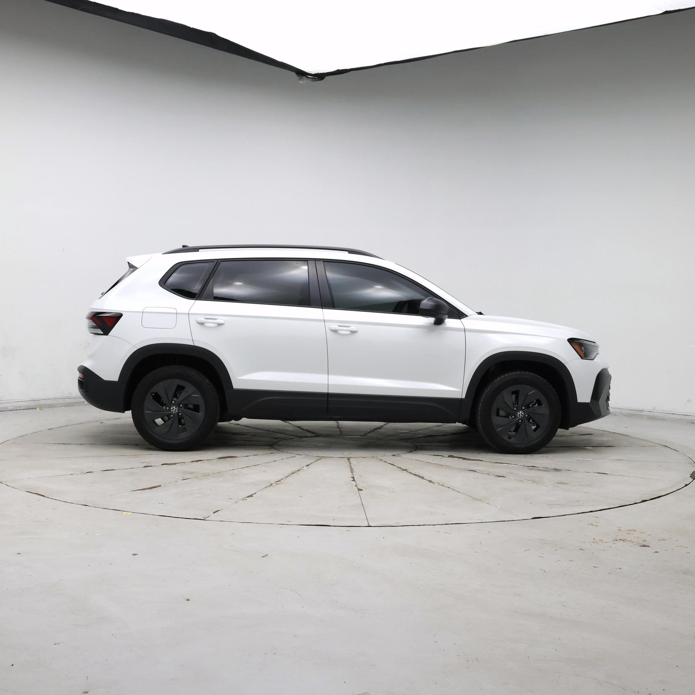 Thumbnail: 2025 Volkswagen Taos - 7