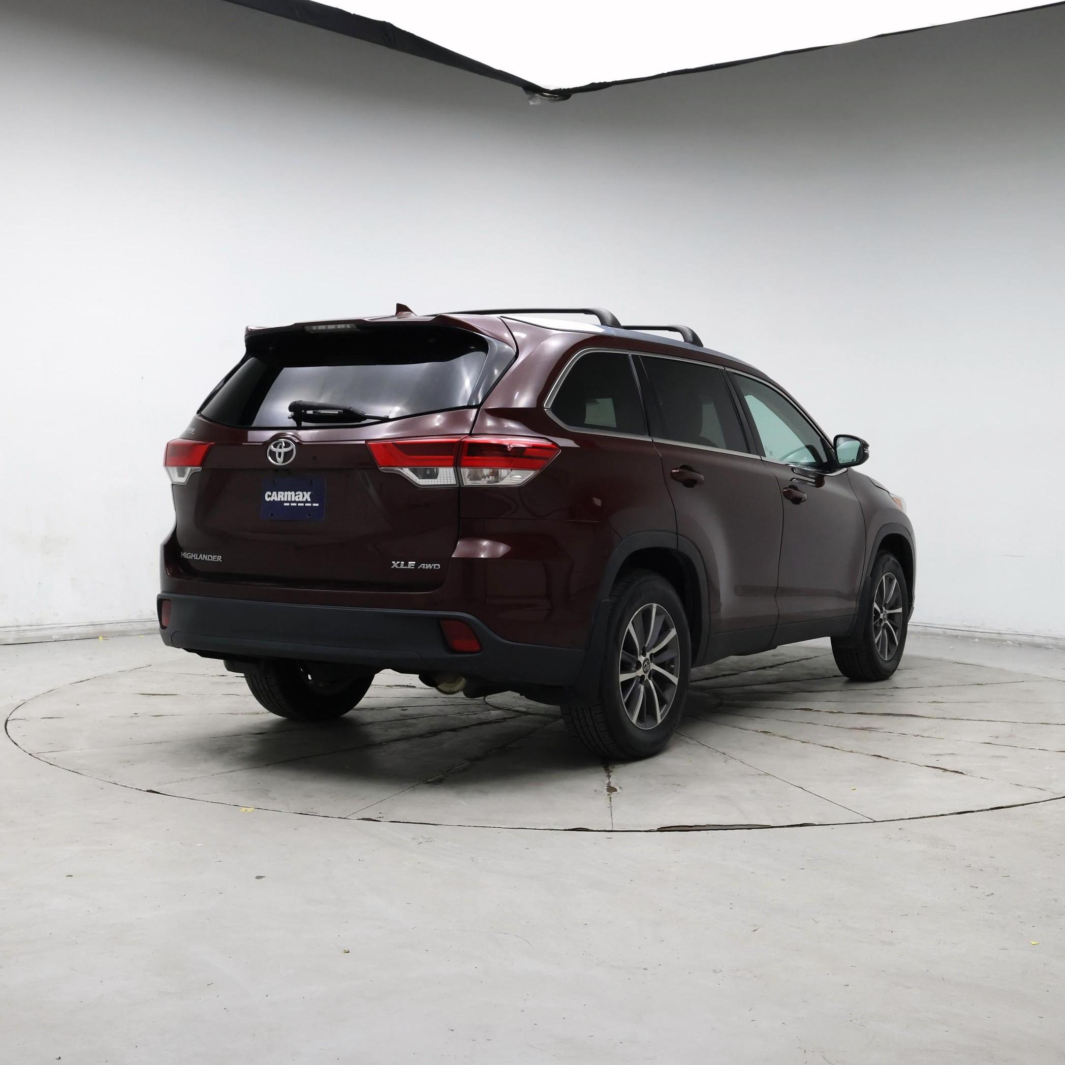 Thumbnail: 2019 Toyota Highlander - 8