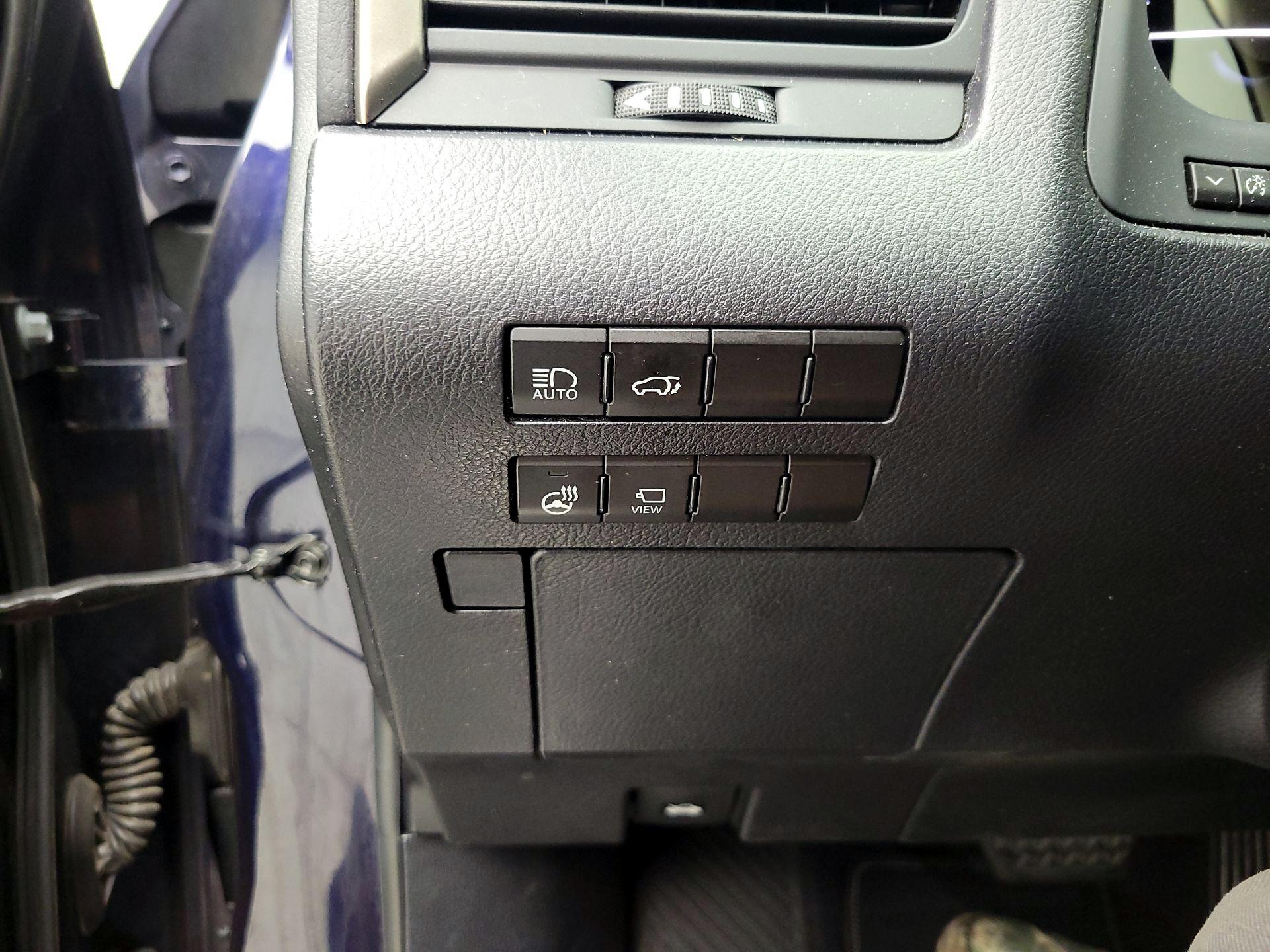 Thumbnail: 2022 Lexus RX - 13