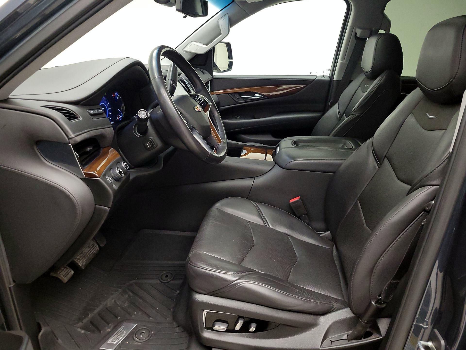 Thumbnail: 2020 Cadillac Escalade - 11