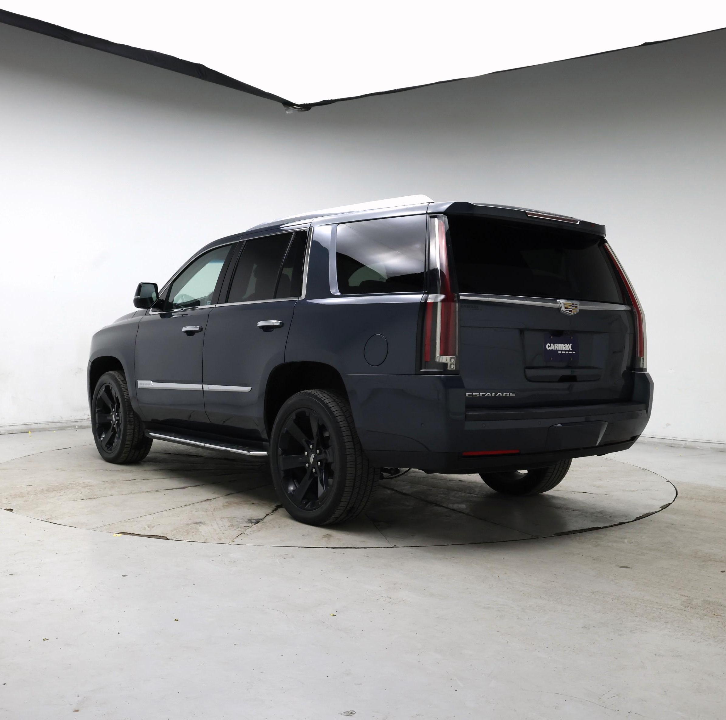 Thumbnail: 2020 Cadillac Escalade - 2