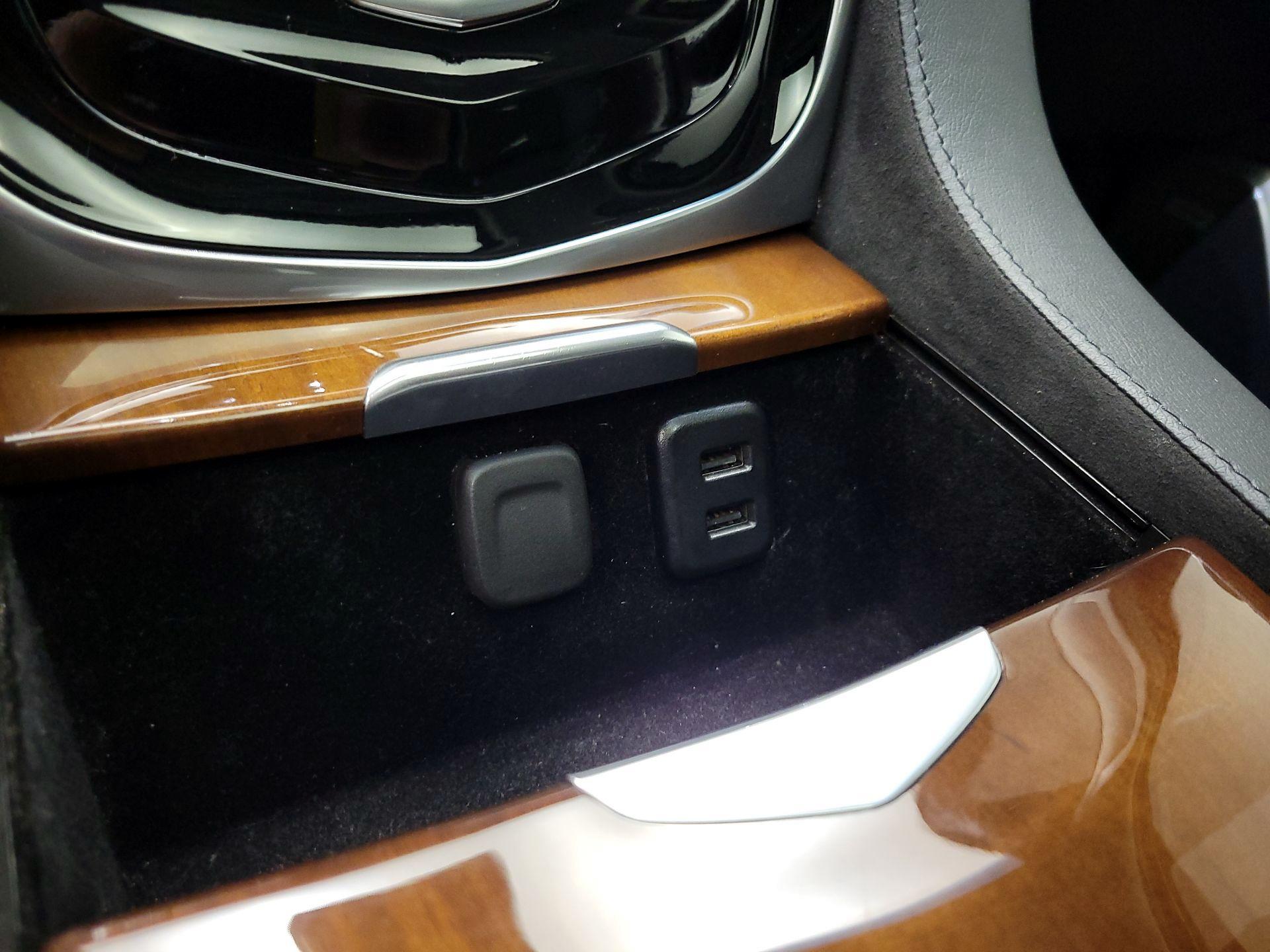 Thumbnail: 2020 Cadillac Escalade - 19