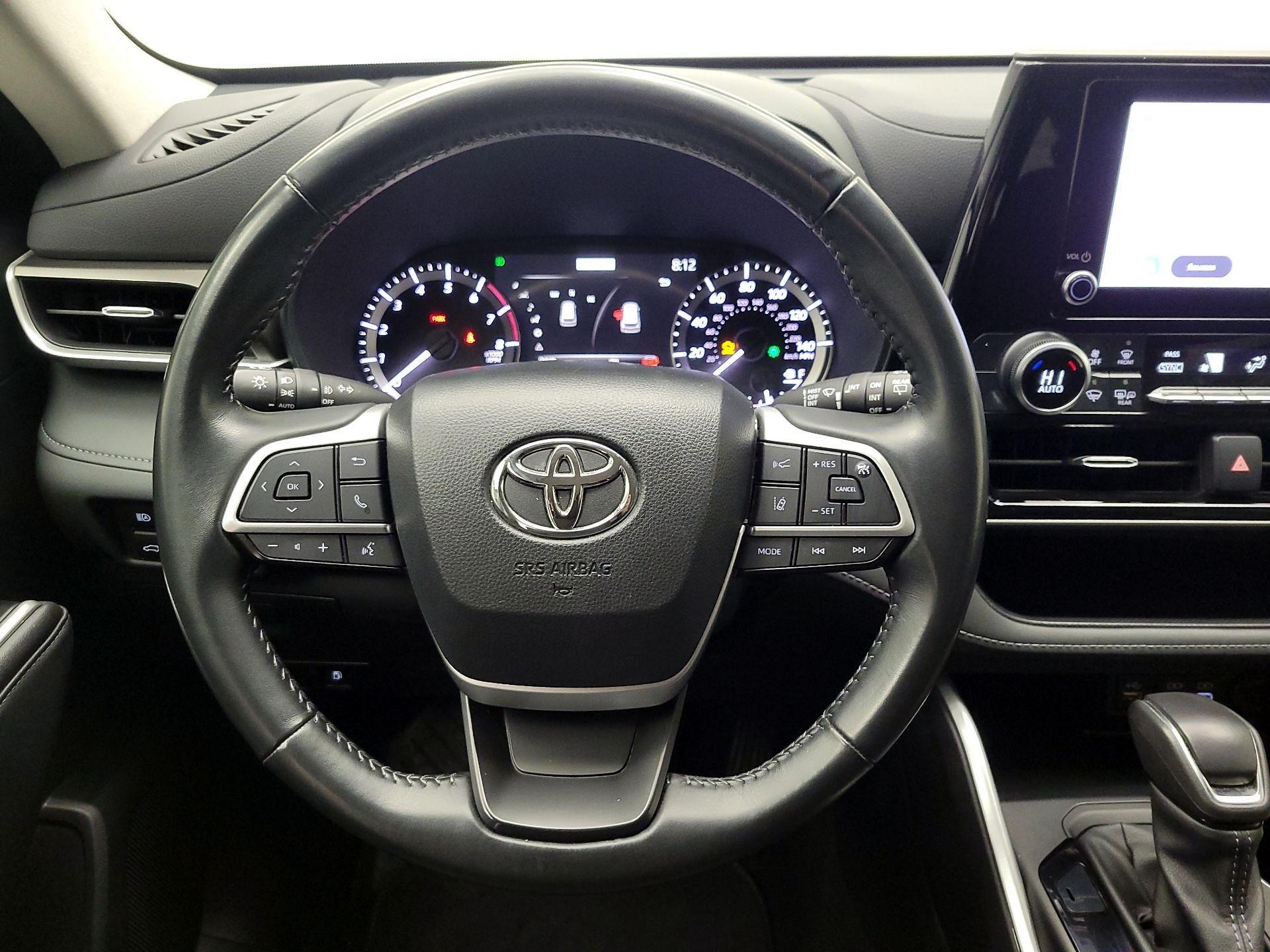 Thumbnail: 2024 Toyota Highlander - 10