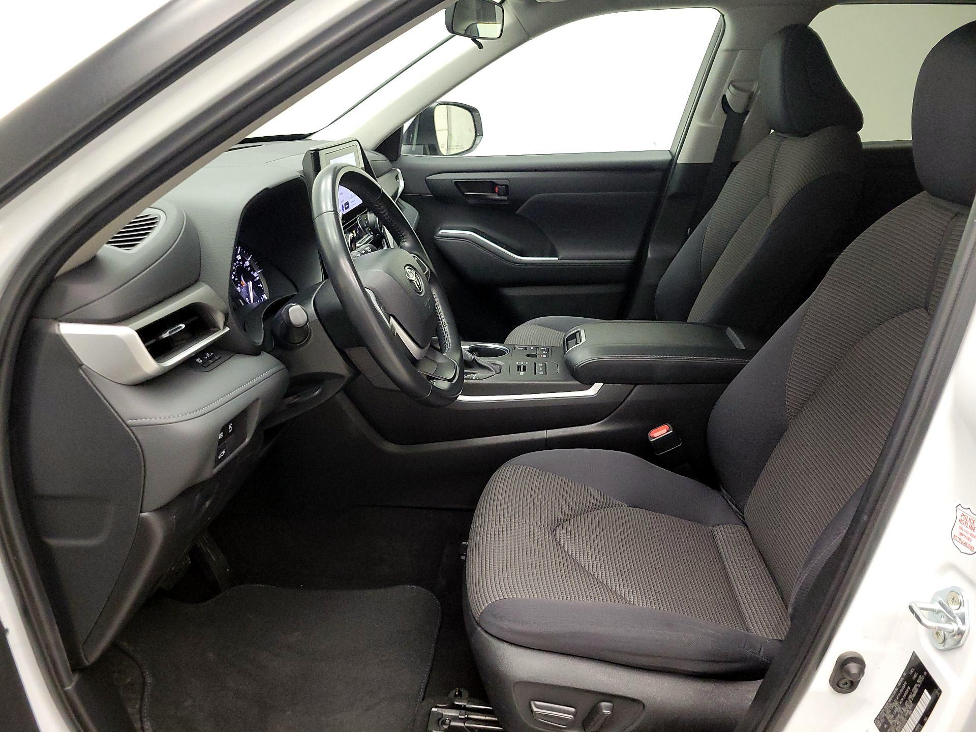 Thumbnail: 2024 Toyota Highlander - 11