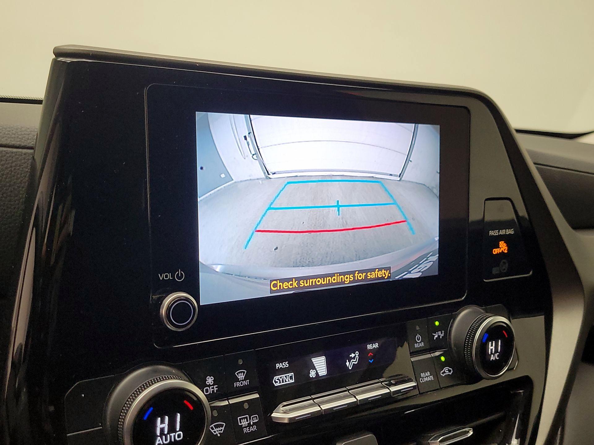 Thumbnail: 2024 Toyota Highlander - 14