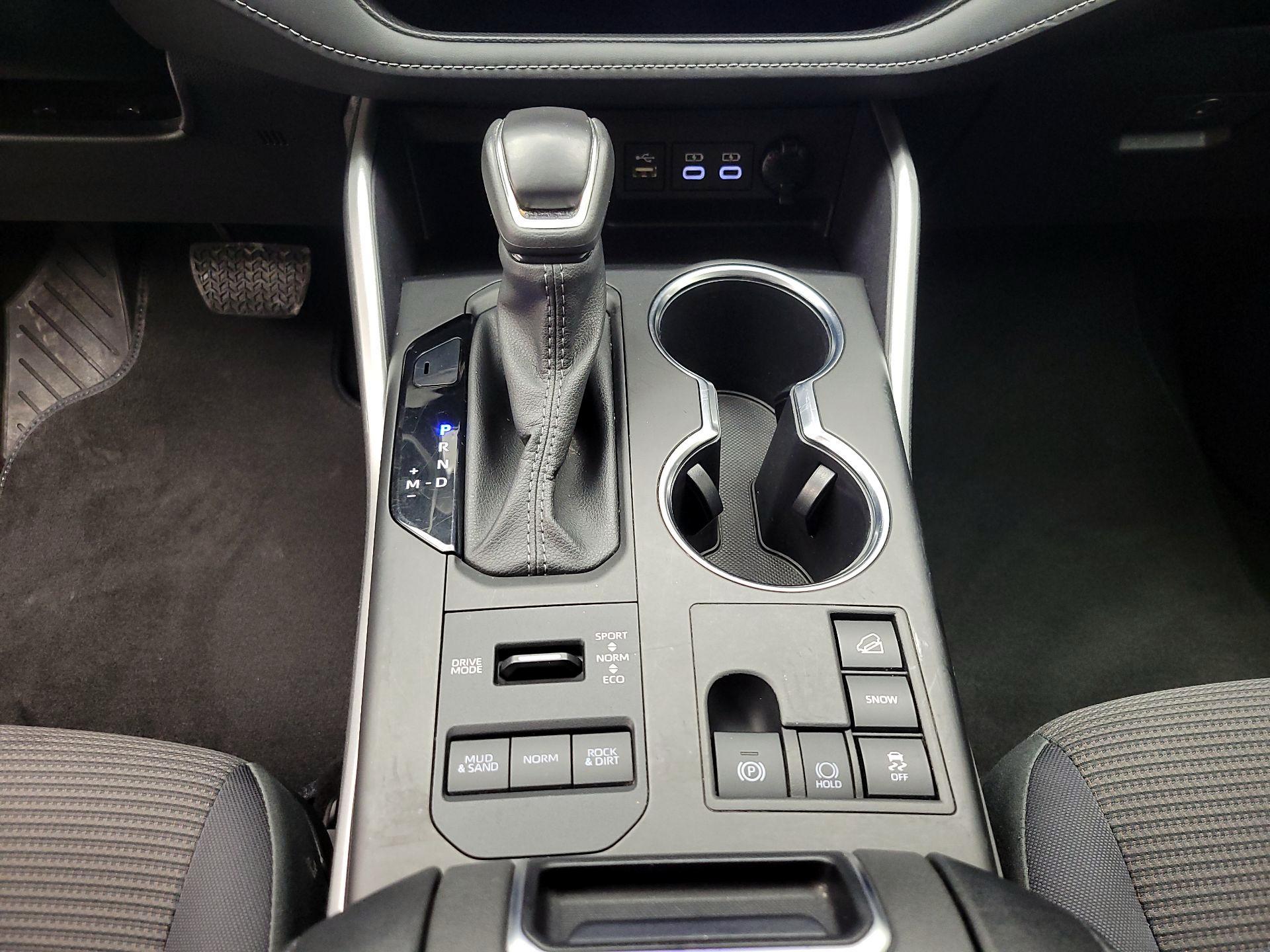 Thumbnail: 2024 Toyota Highlander - 17