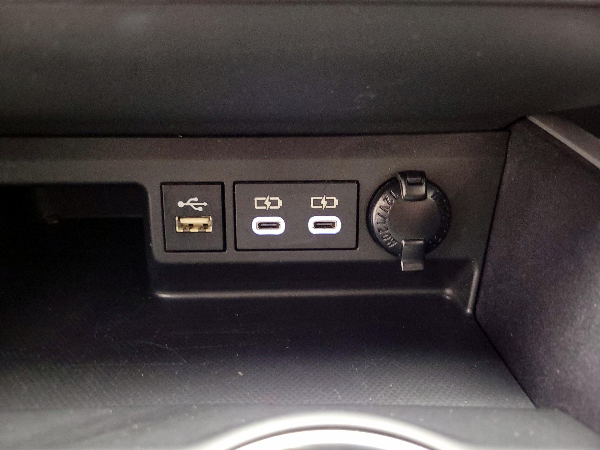 Thumbnail: 2024 Toyota Highlander - 18