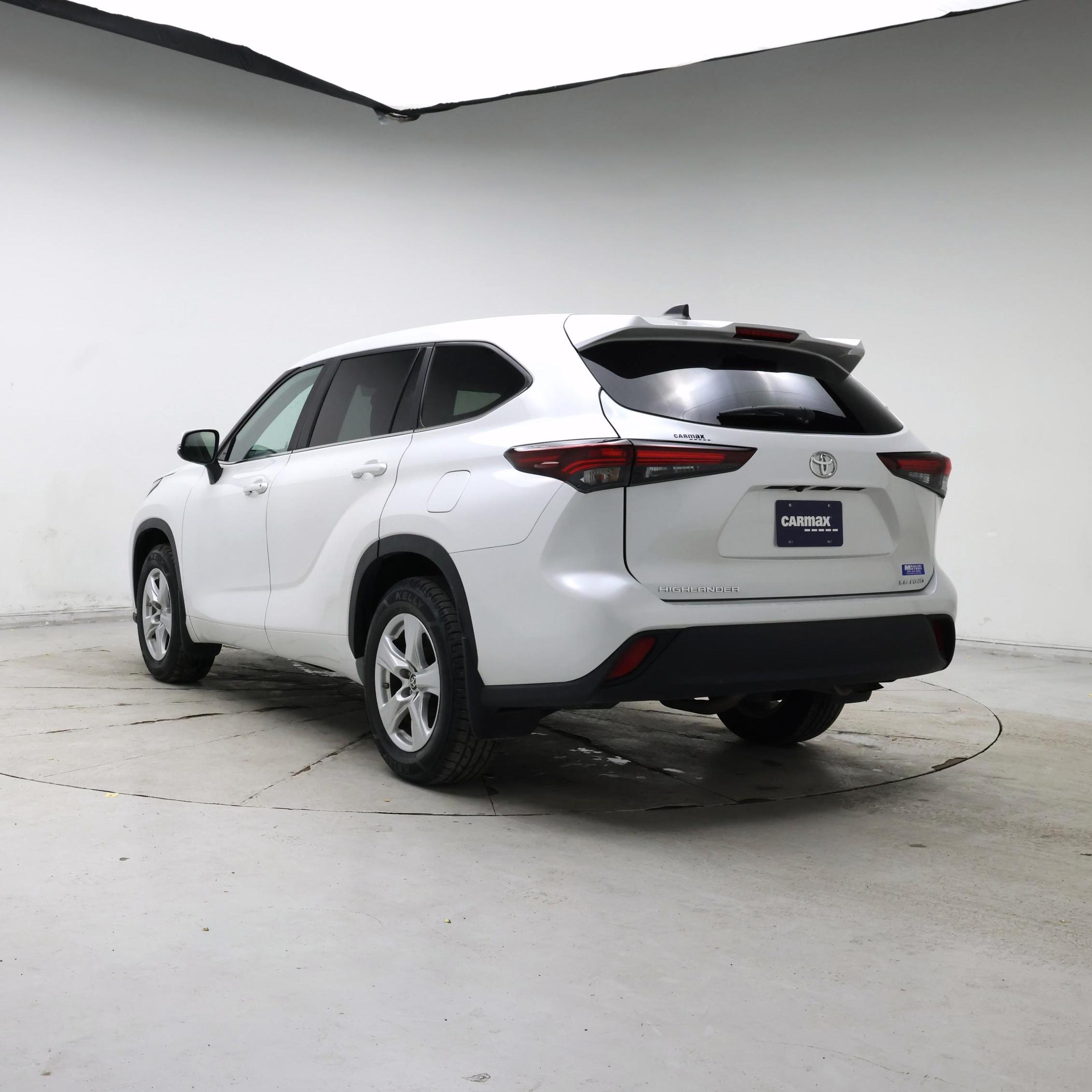 Thumbnail: 2024 Toyota Highlander - 2