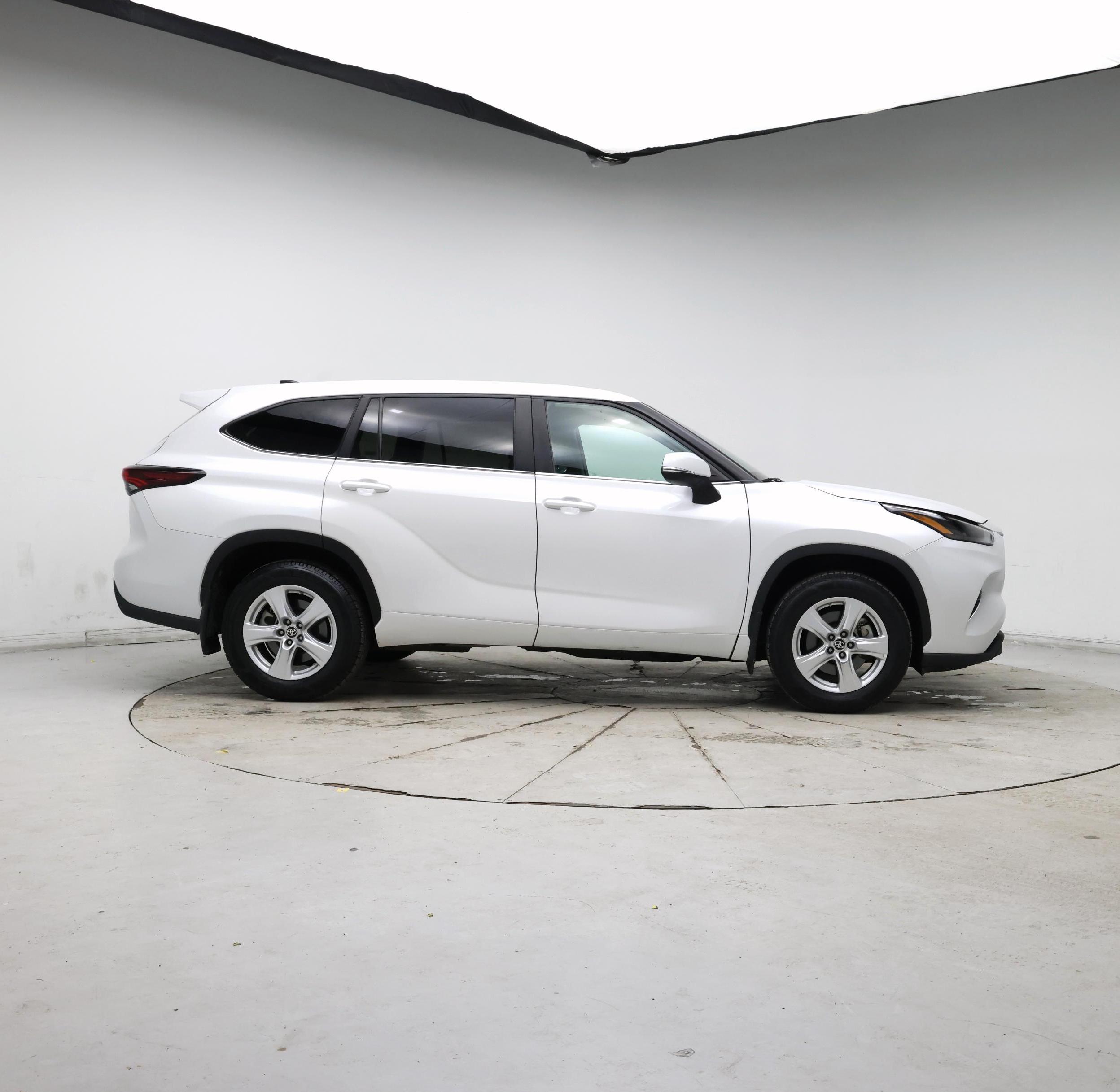 Thumbnail: 2024 Toyota Highlander - 7