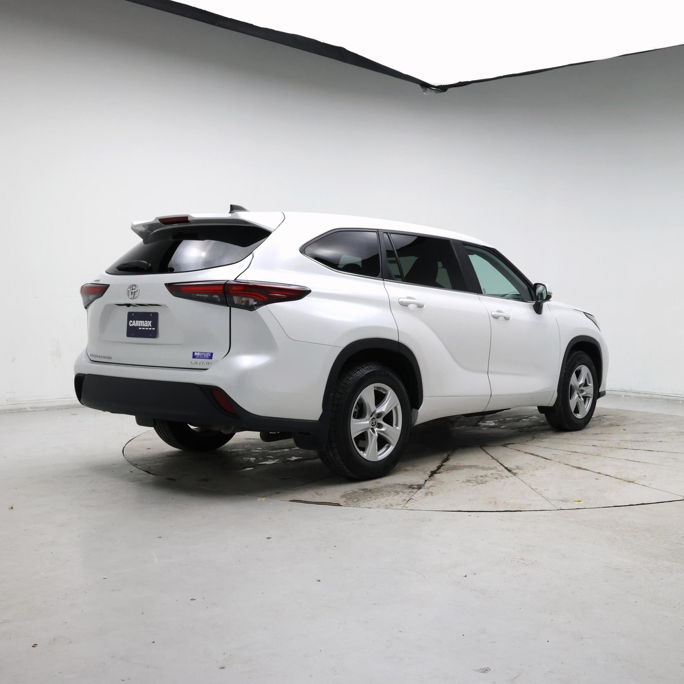 Thumbnail: 2024 Toyota Highlander - 8