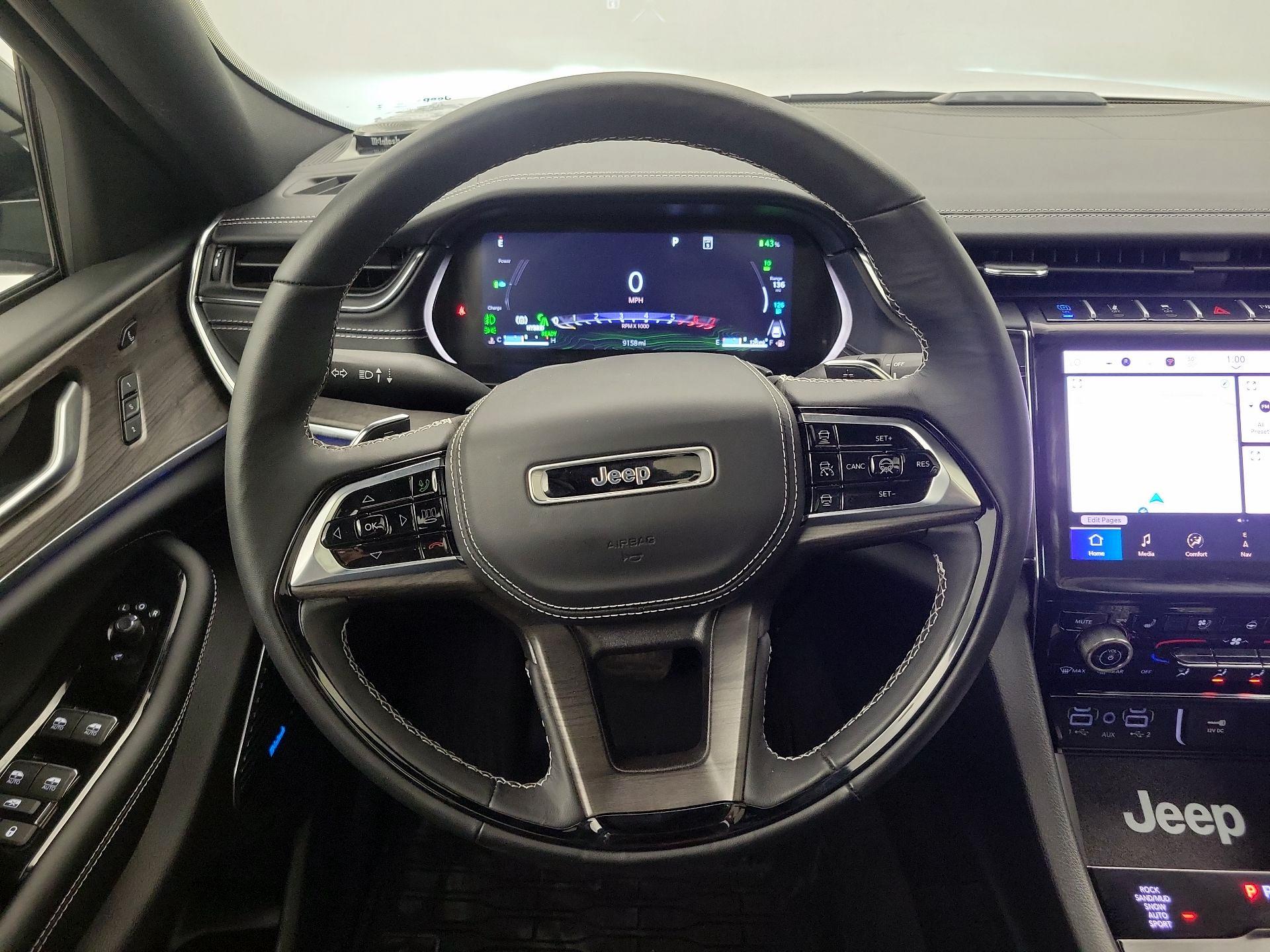 Thumbnail: 2024 Jeep Grand Cherokee - 10