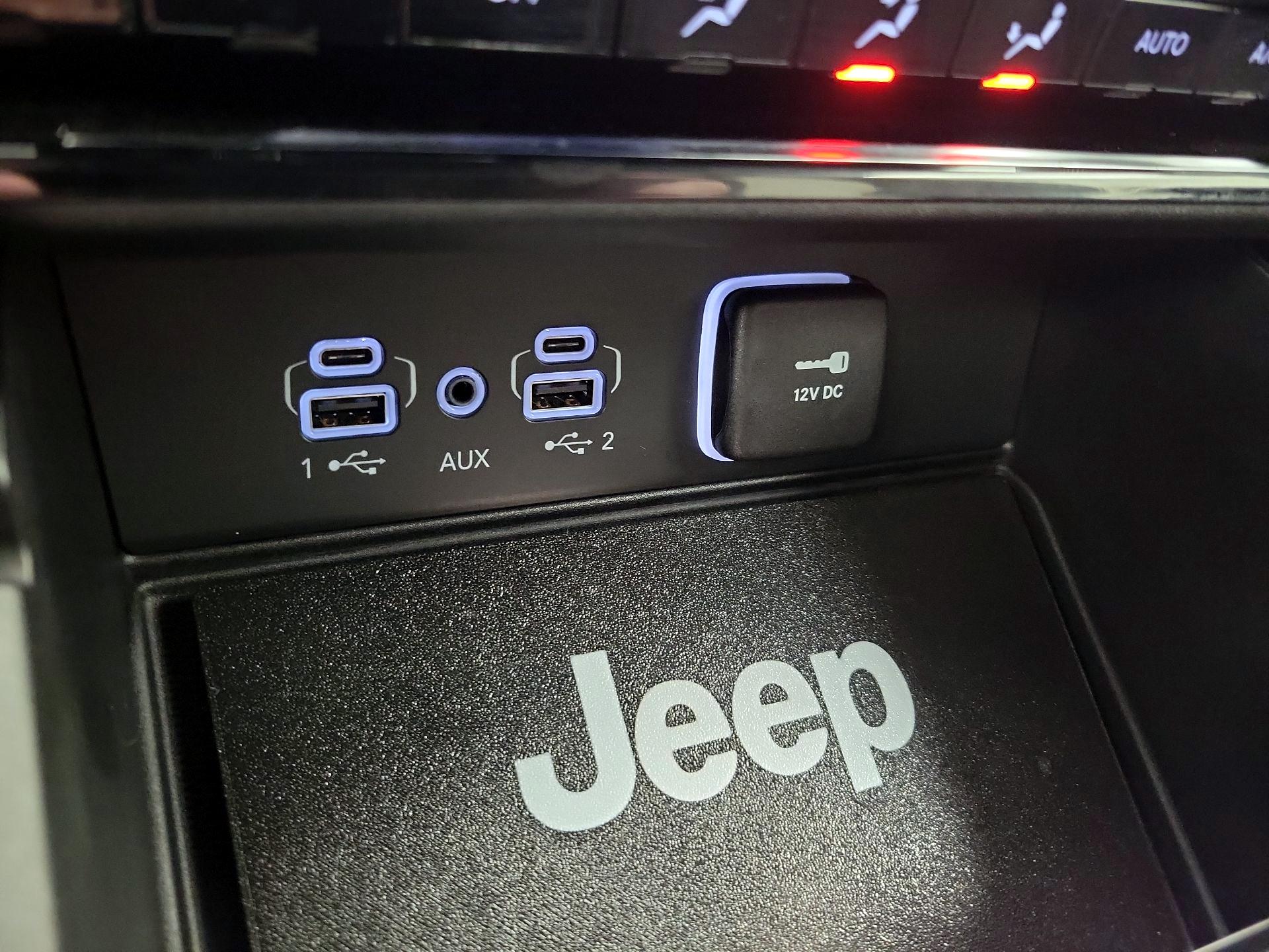 Thumbnail: 2024 Jeep Grand Cherokee - 19