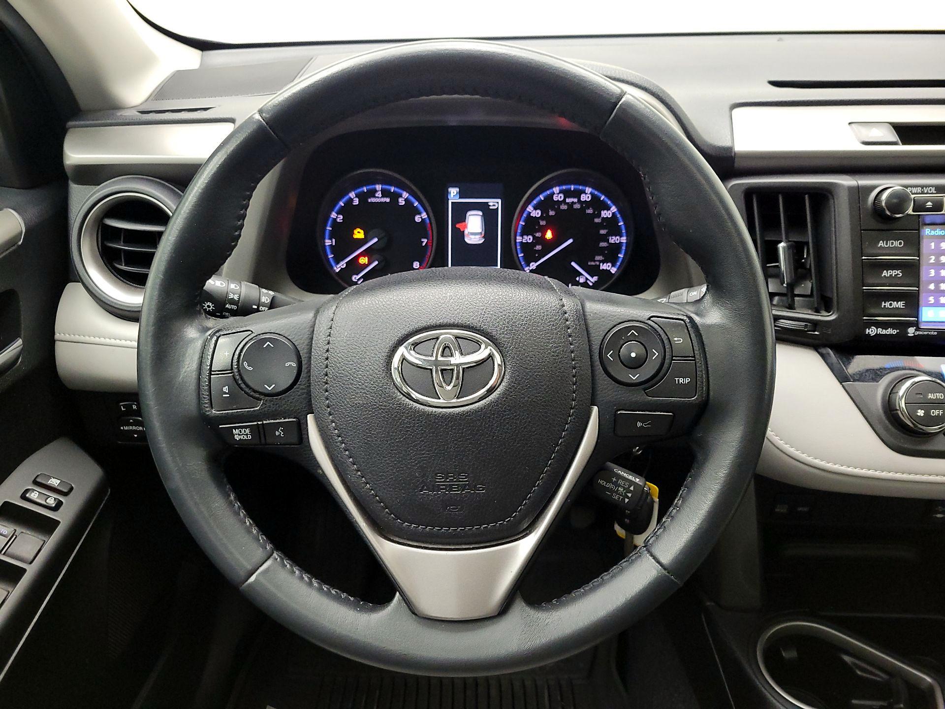 Thumbnail: 2017 Toyota RAV4 - 10