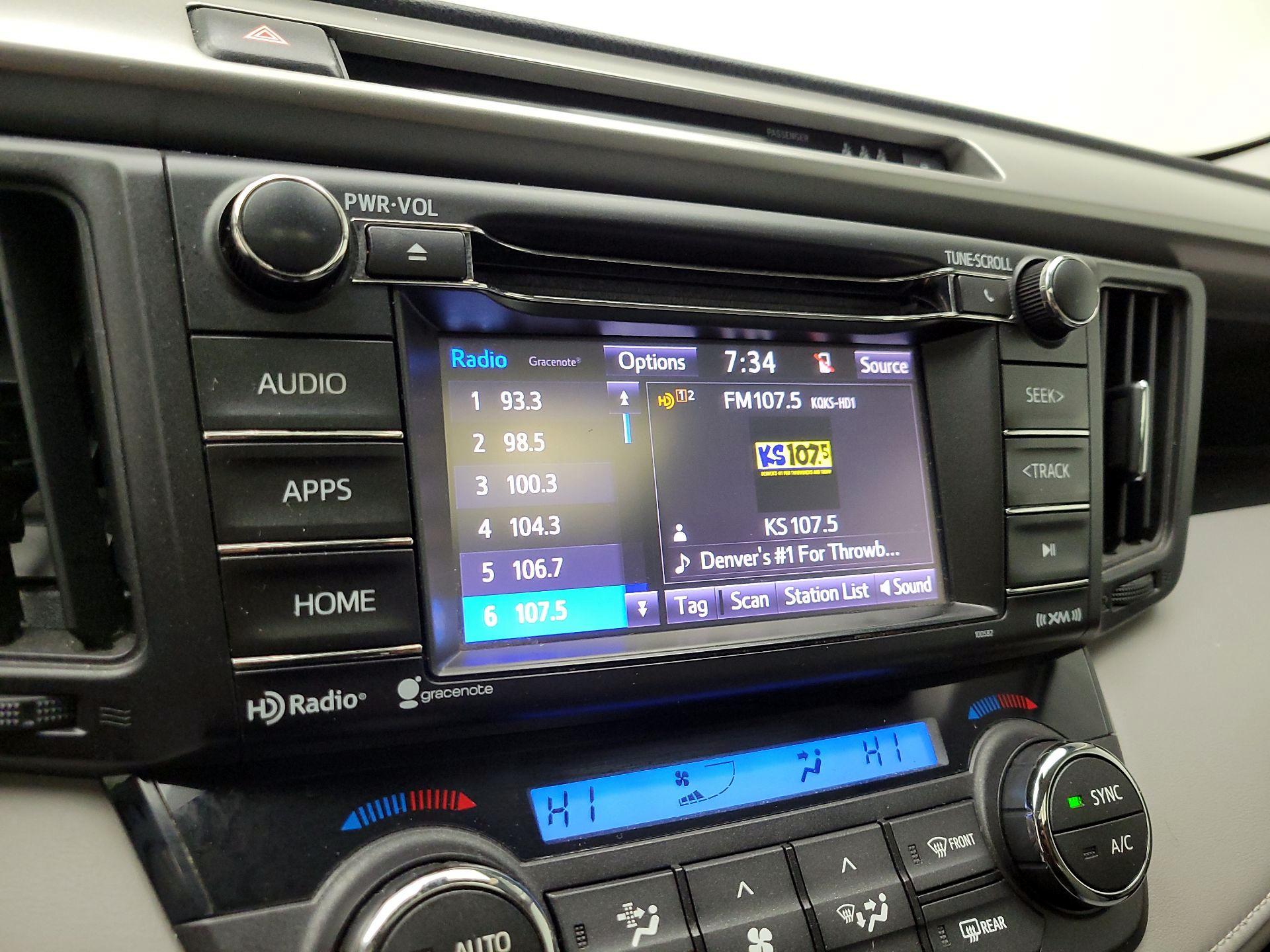 Thumbnail: 2017 Toyota RAV4 - 15