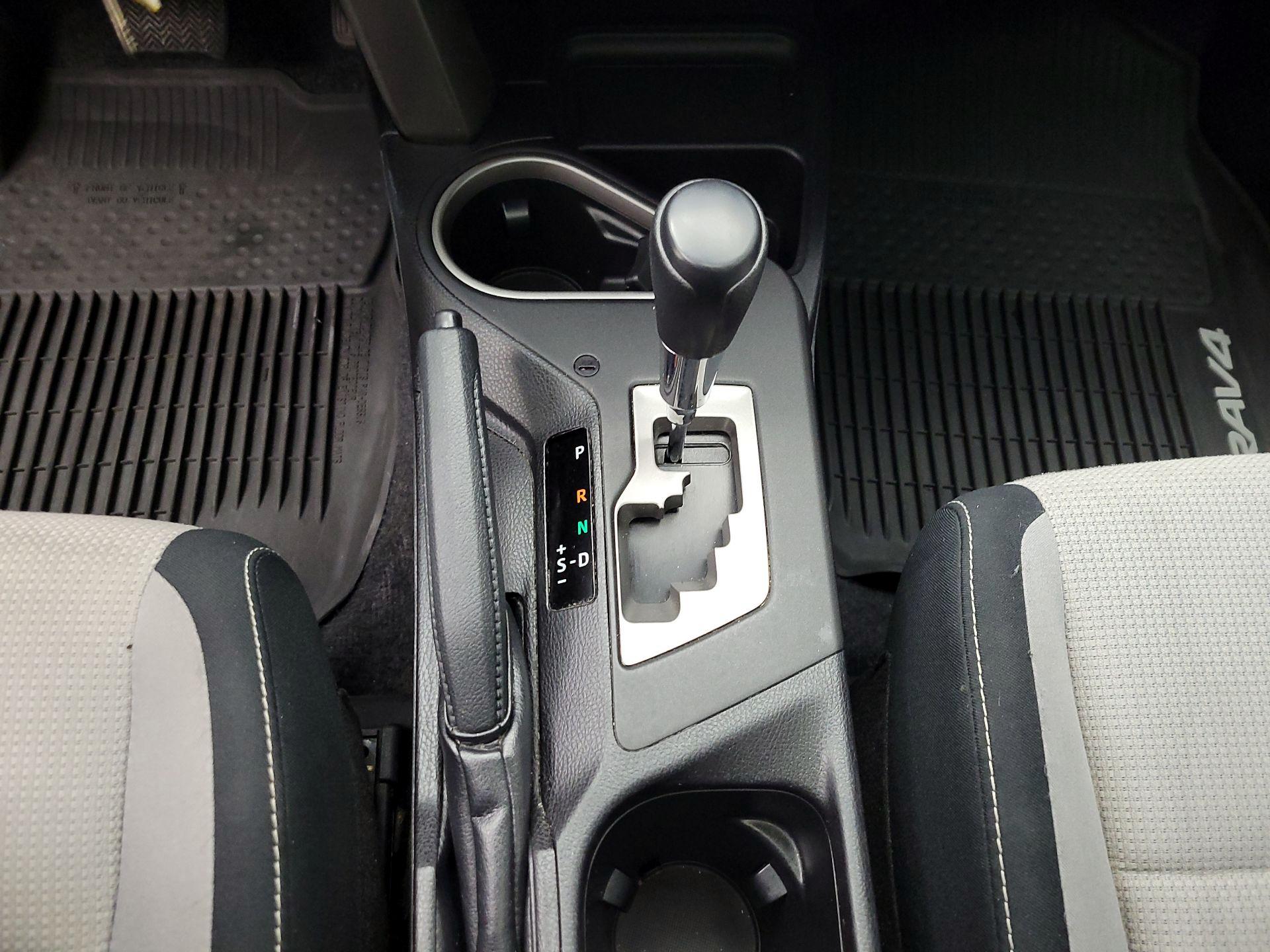 Thumbnail: 2017 Toyota RAV4 - 17