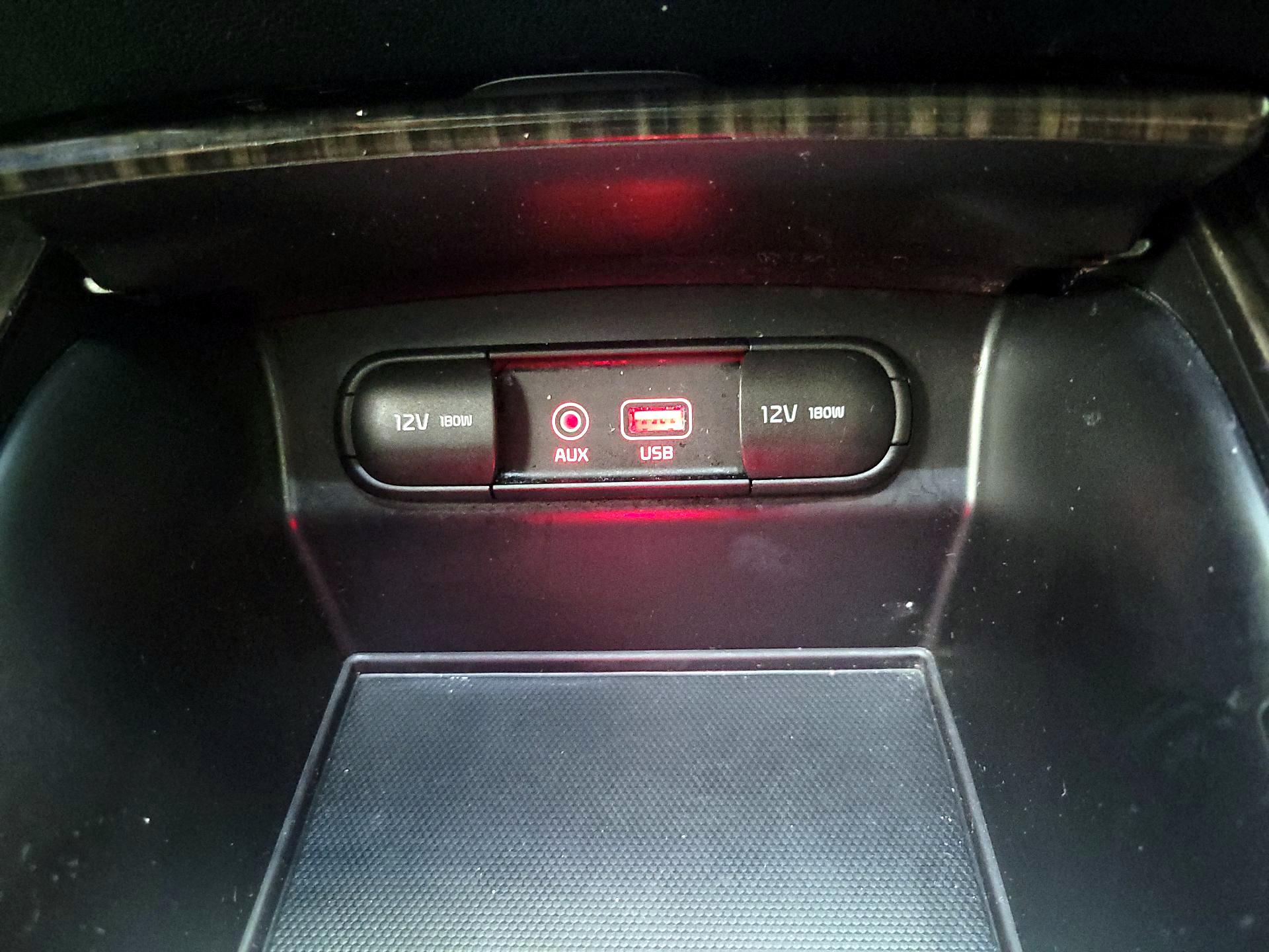 Thumbnail: 2019 Kia Sorento - 19