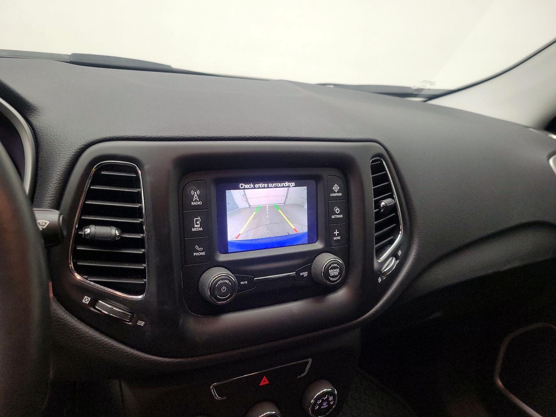 Thumbnail: 2018 Jeep Compass - 15