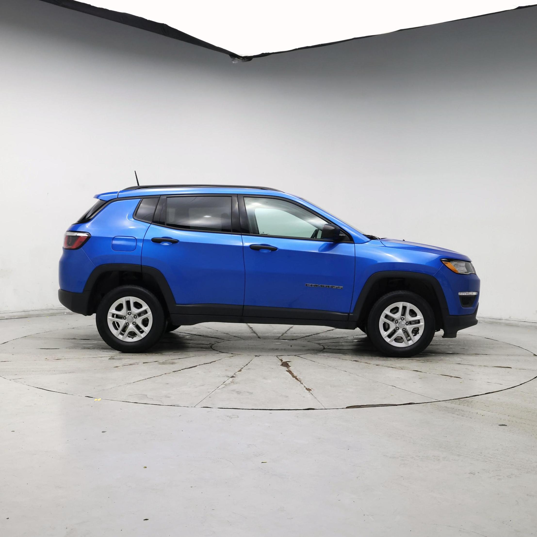 Thumbnail: 2018 Jeep Compass - 7