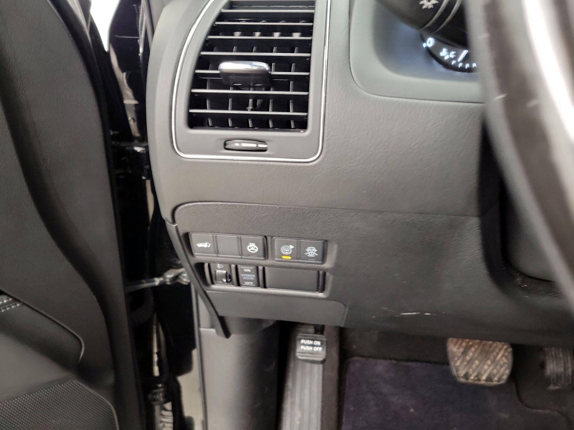 Thumbnail: 2020 INFINITI QX80 - 13