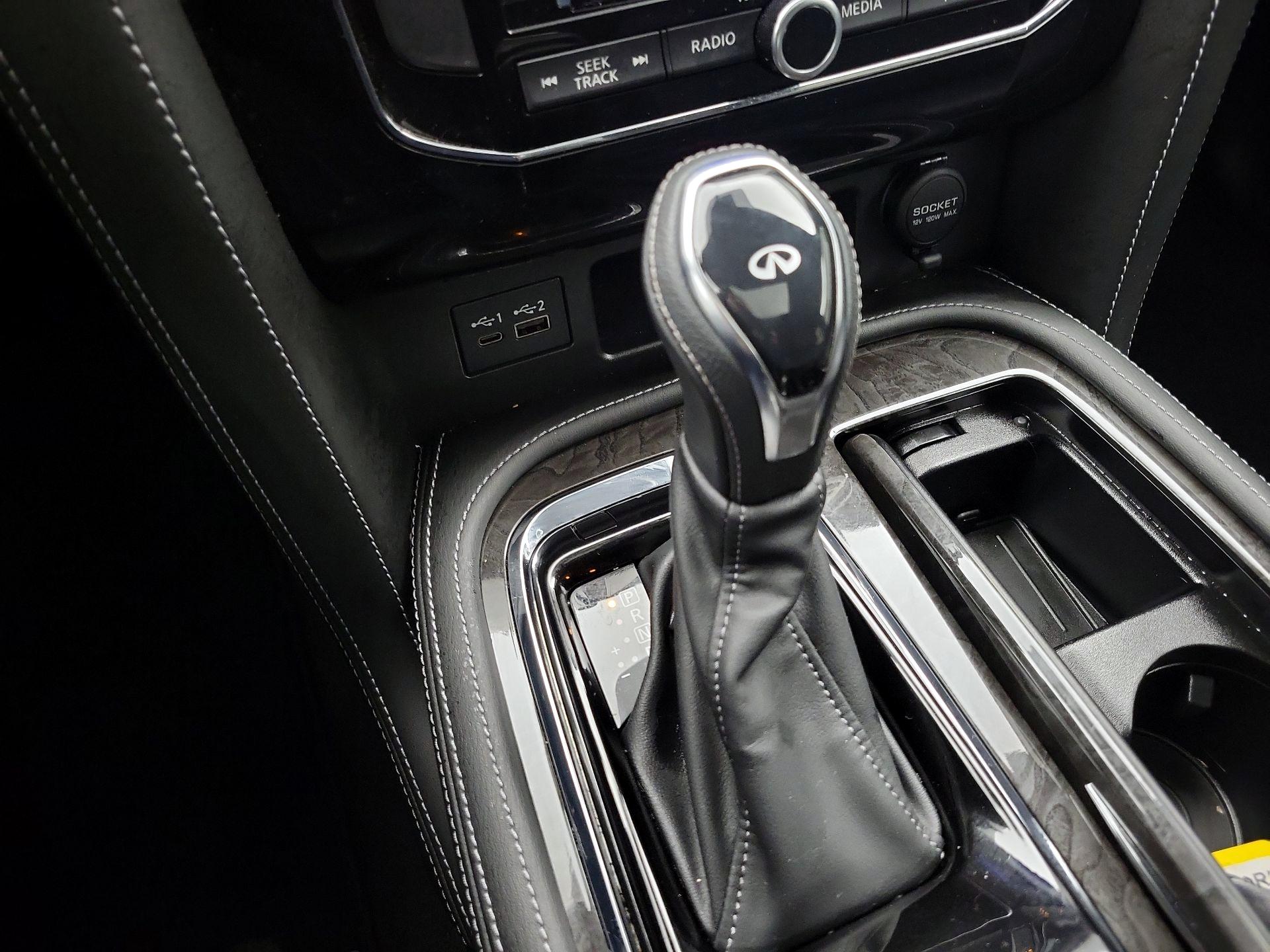 Thumbnail: 2020 INFINITI QX80 - 18