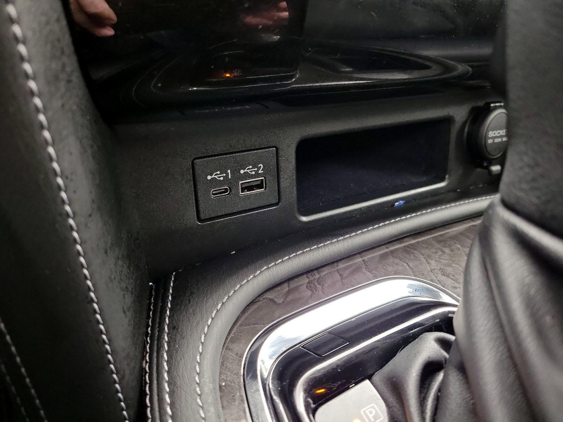 Thumbnail: 2020 INFINITI QX80 - 19