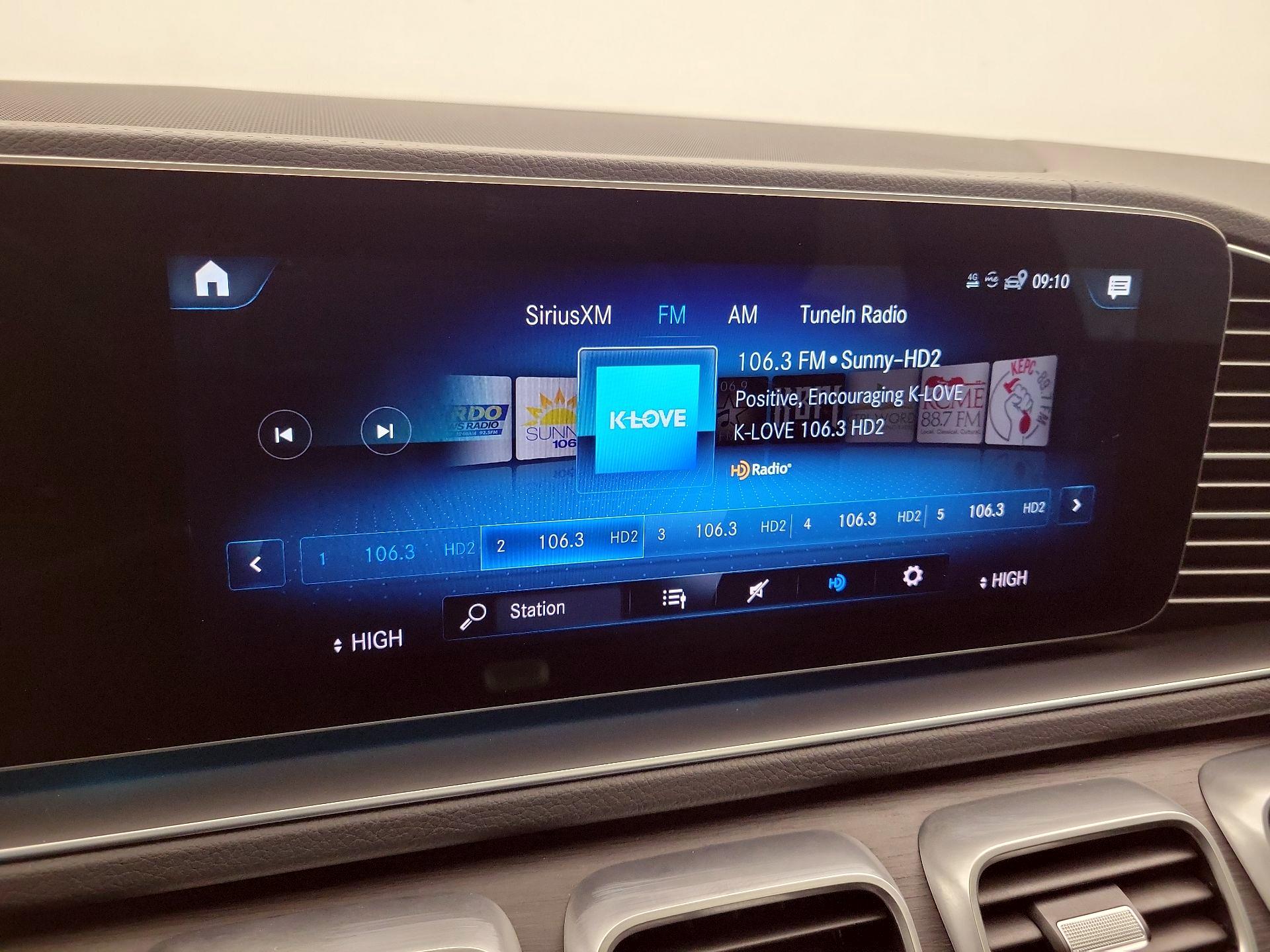 Thumbnail: 2022 Mercedes-Benz GLS - 16