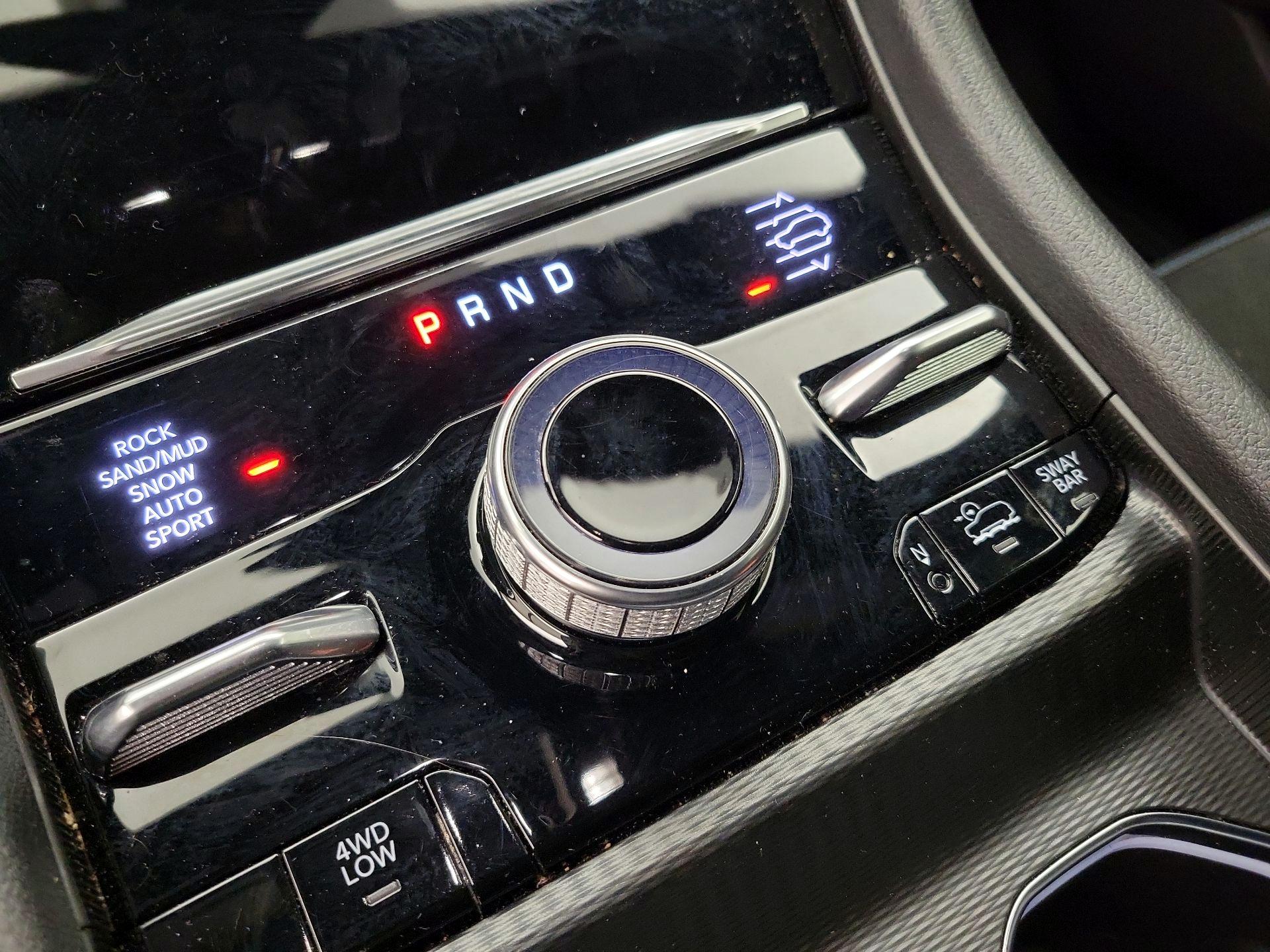 Thumbnail: 2024 Jeep Grand Cherokee - 18