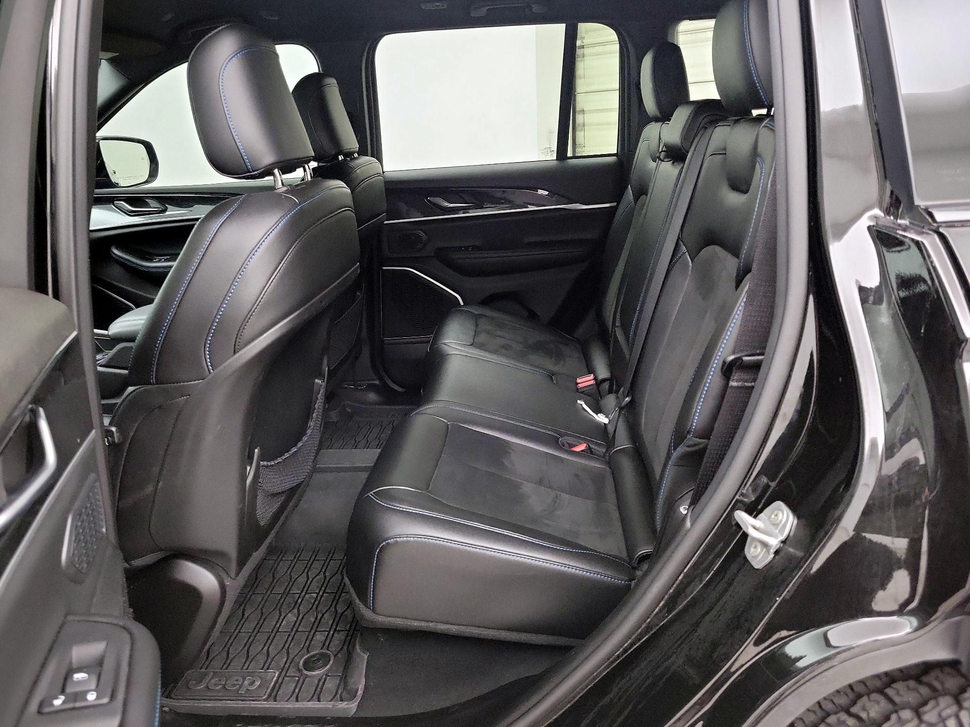 Thumbnail: 2024 Jeep Grand Cherokee - 20