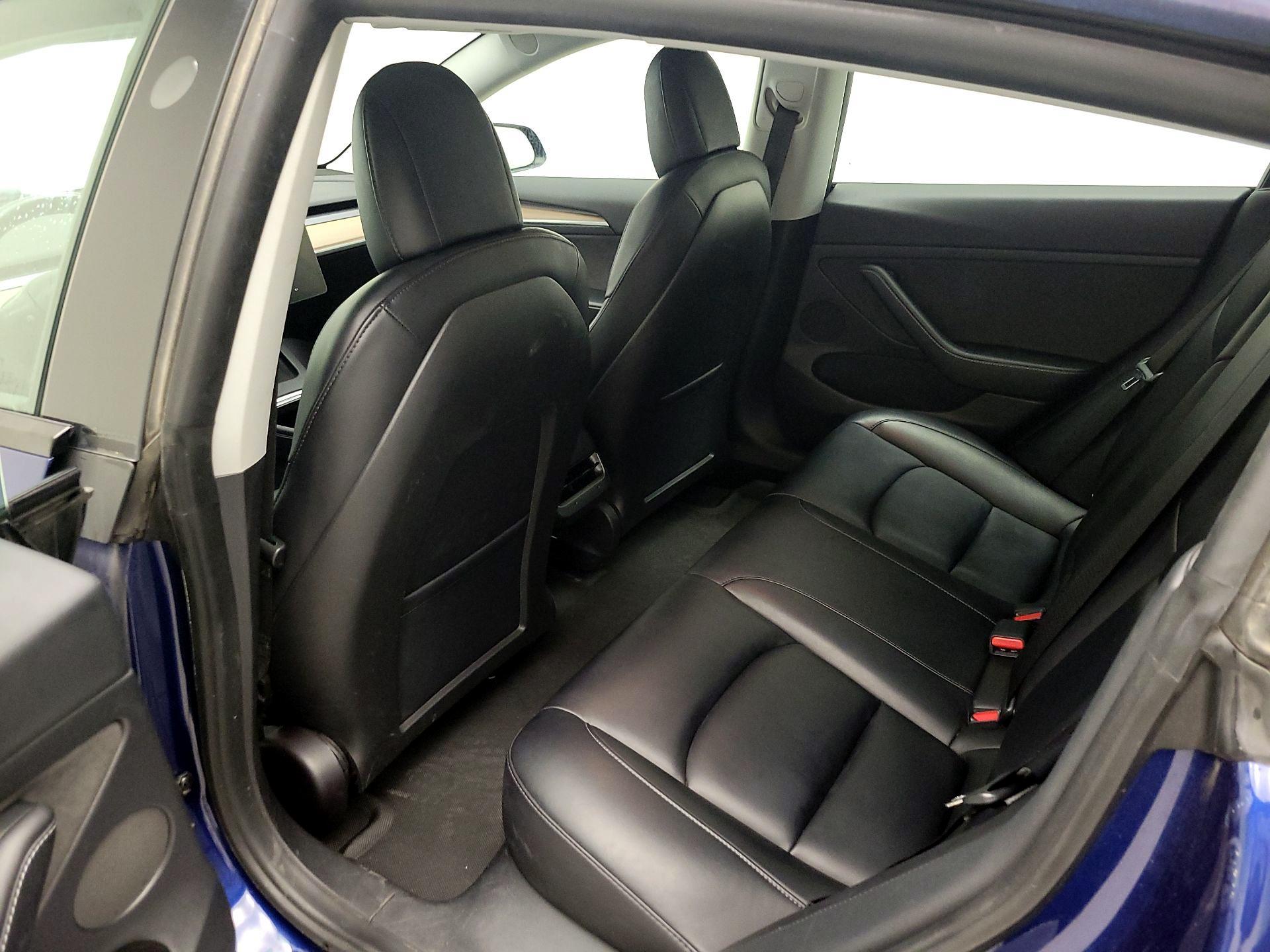 Thumbnail: 2021 Tesla Model 3 - 18