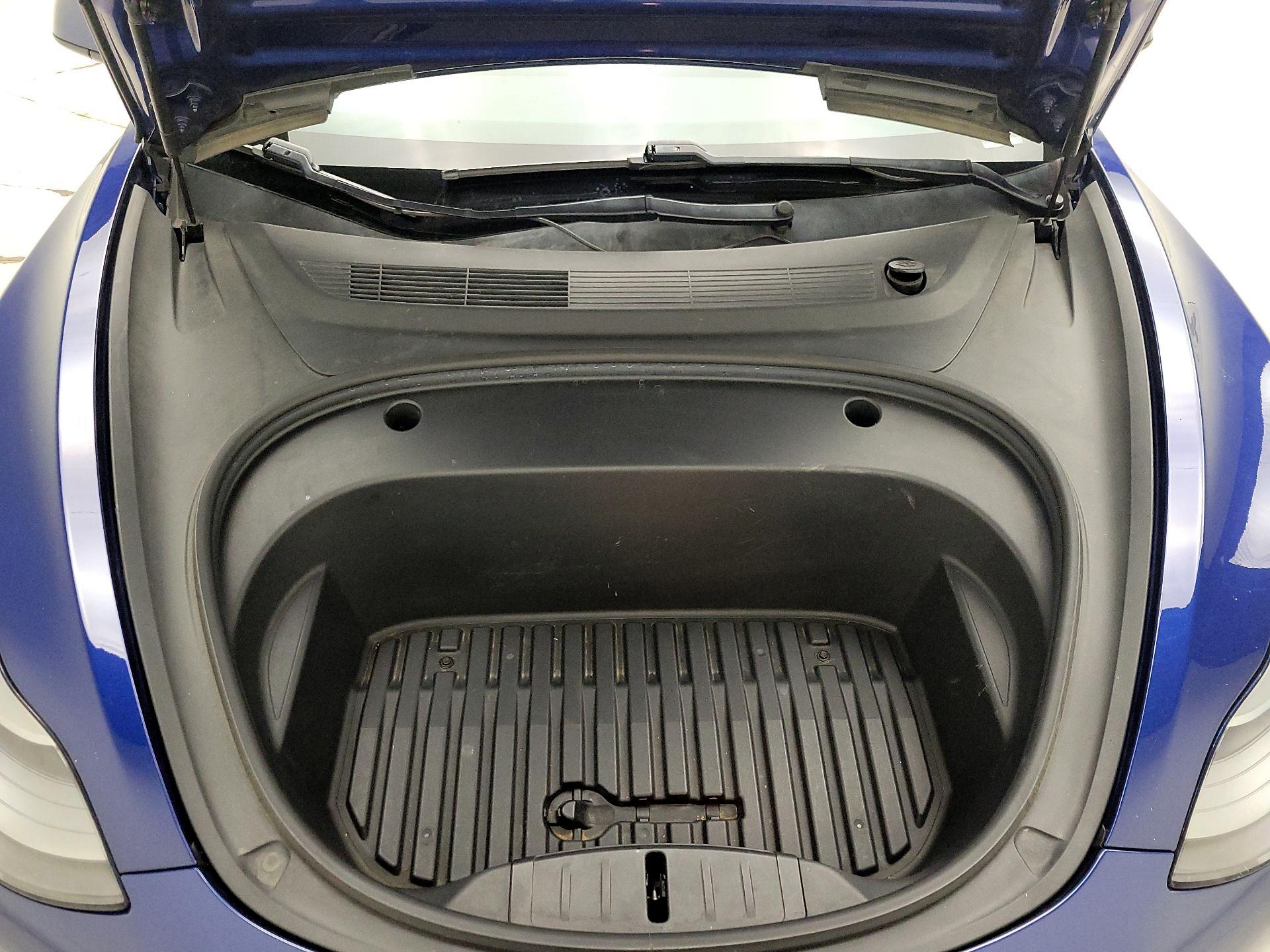 Thumbnail: 2021 Tesla Model 3 - 20