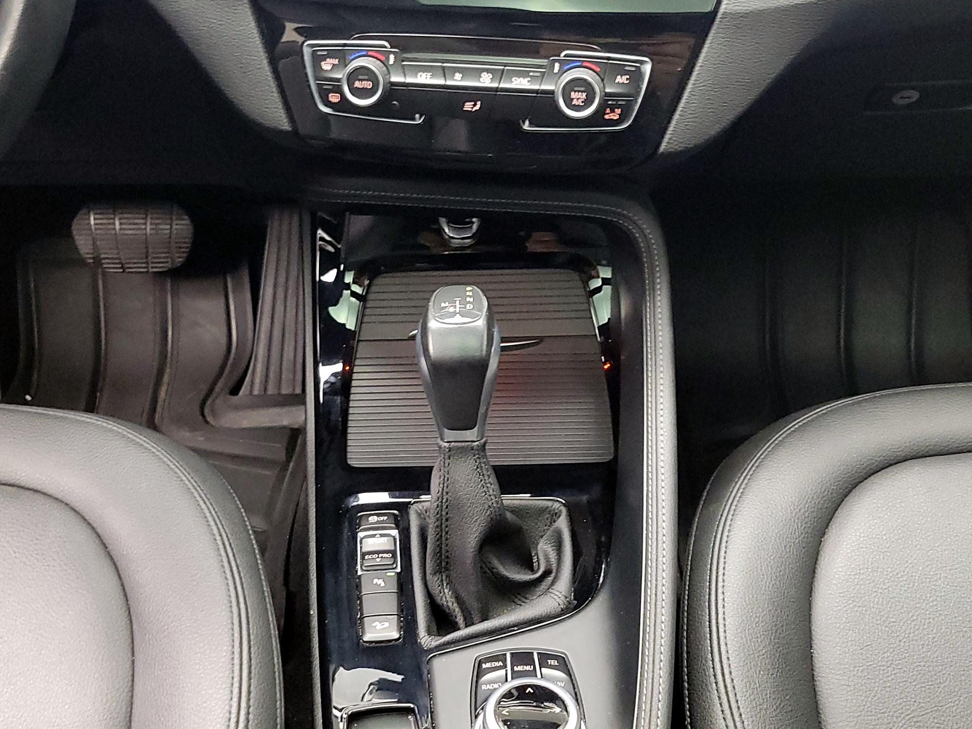 Thumbnail: 2016 BMW X1 - 18