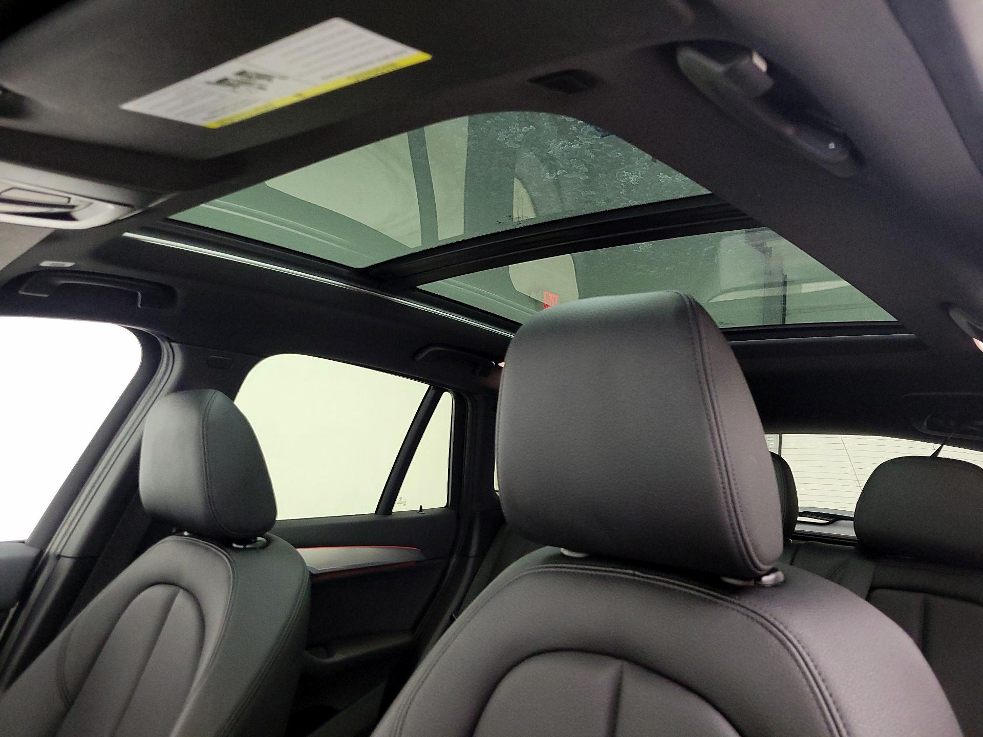 Thumbnail: 2016 BMW X1 - 20