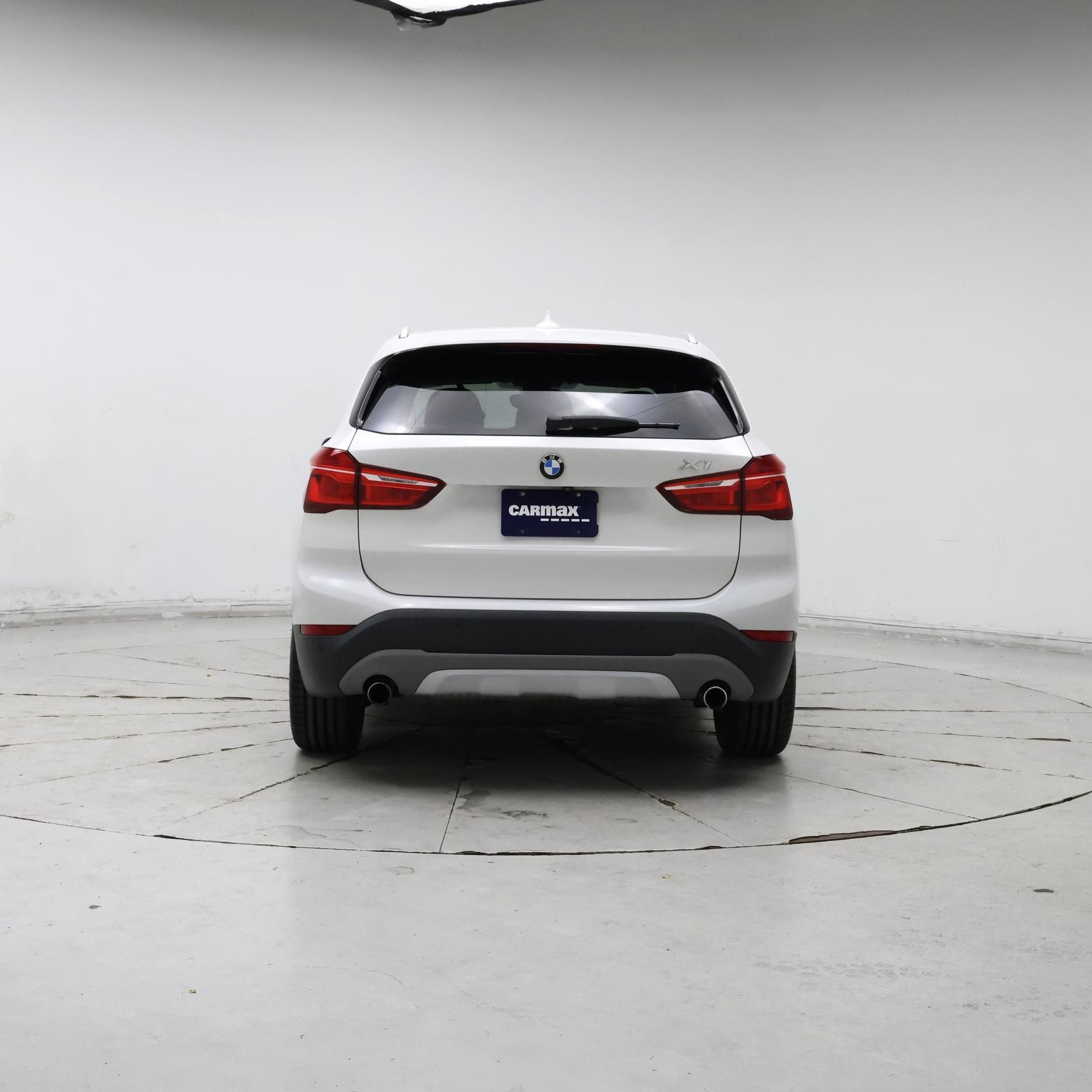 Thumbnail: 2016 BMW X1 - 6