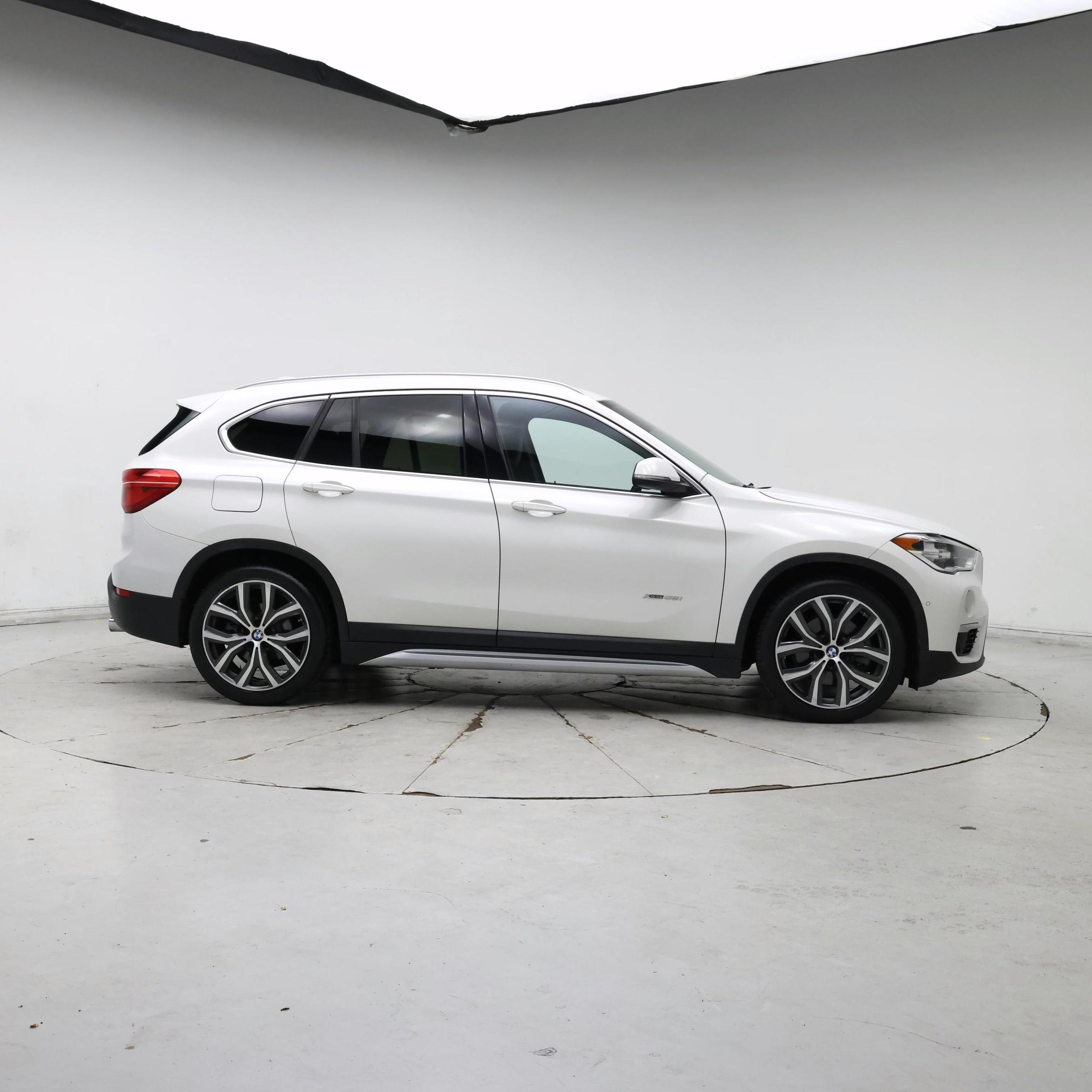 Thumbnail: 2016 BMW X1 - 7