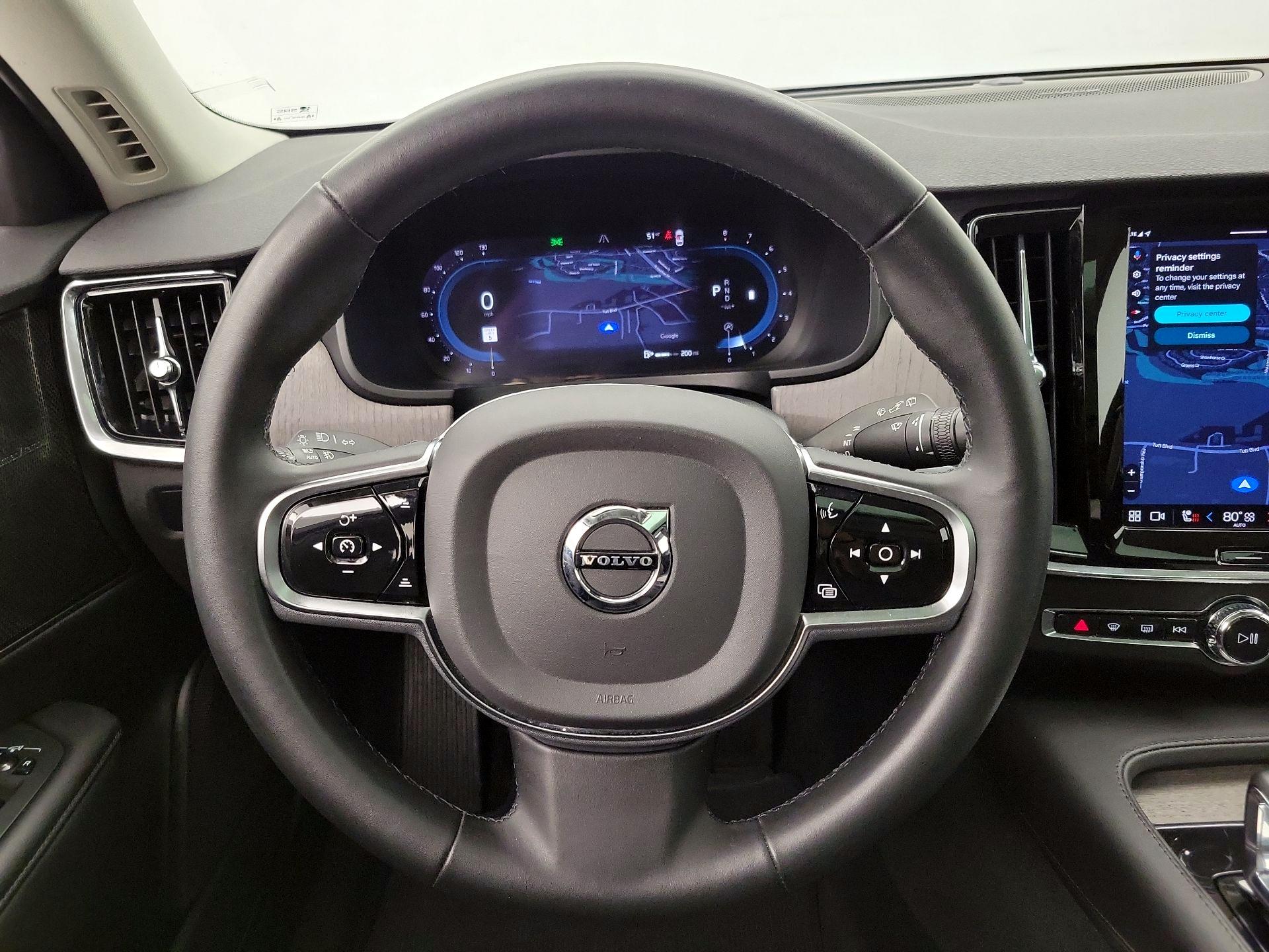 Thumbnail: 2023 Volvo S90 - 10