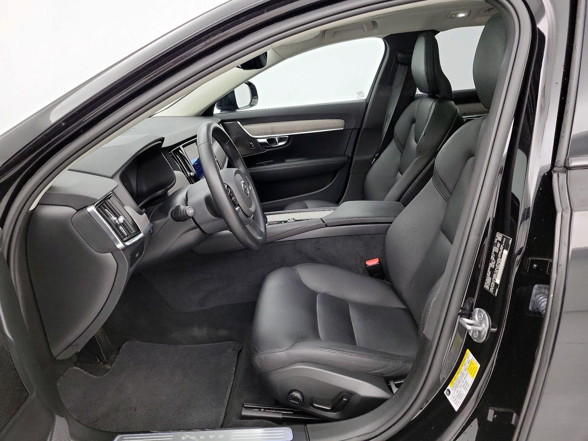 Thumbnail: 2023 Volvo S90 - 11