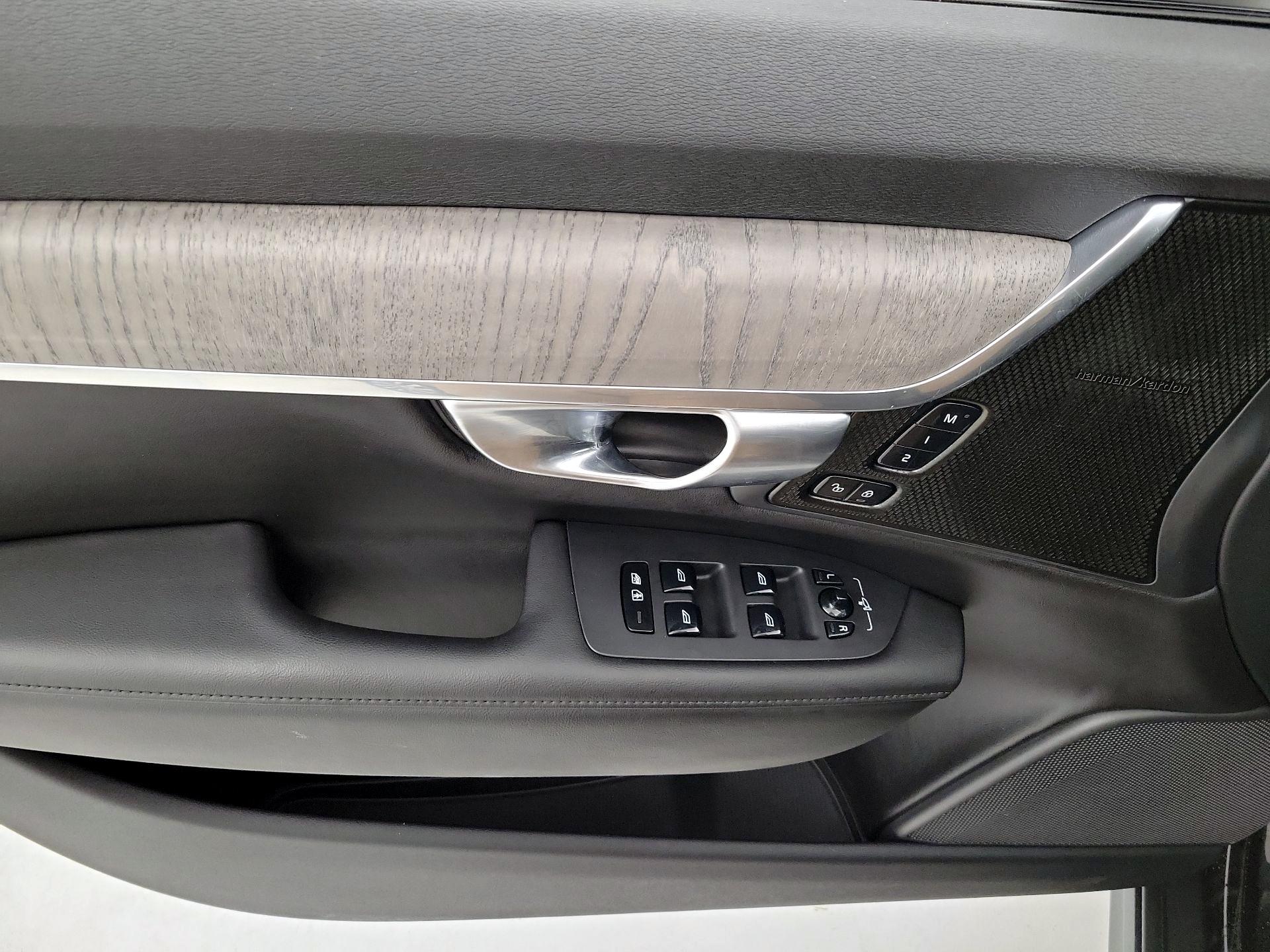 Thumbnail: 2023 Volvo S90 - 12